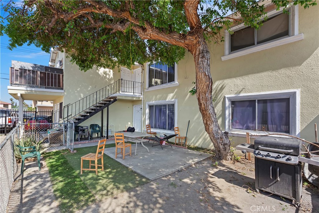 2427 Chanslor Street