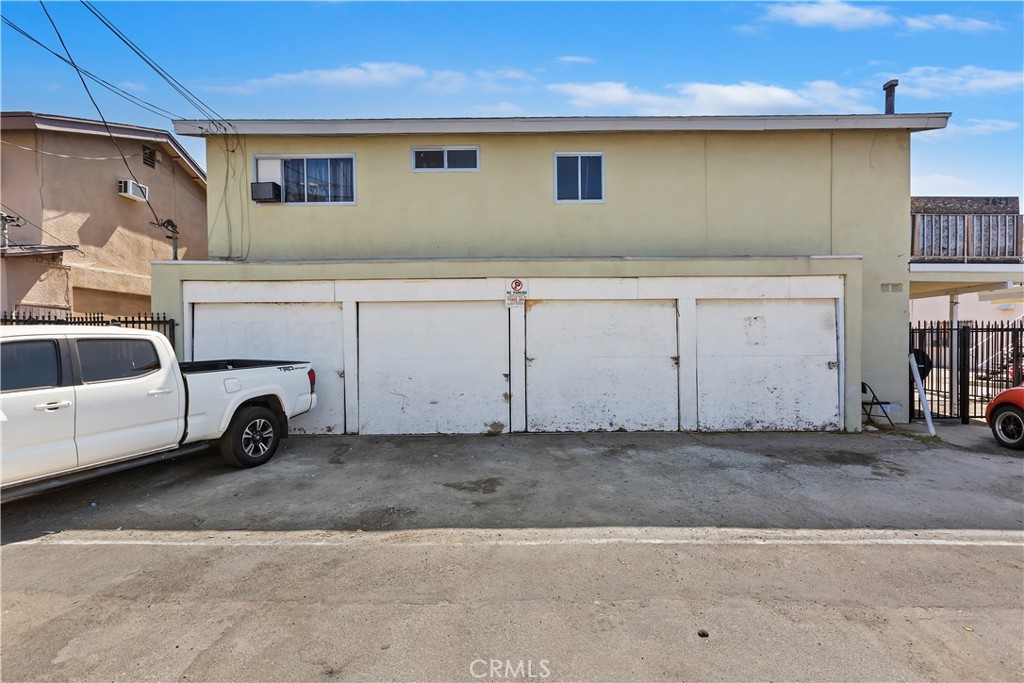 2427 Chanslor Street