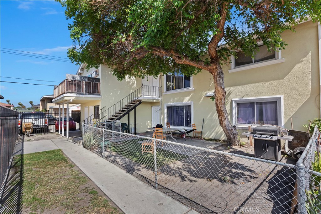 2427 Chanslor Street