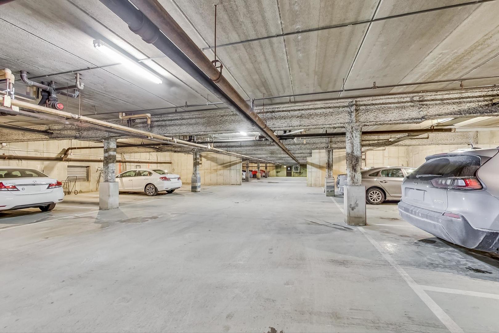 900 E Wilmette Road Unit: 205