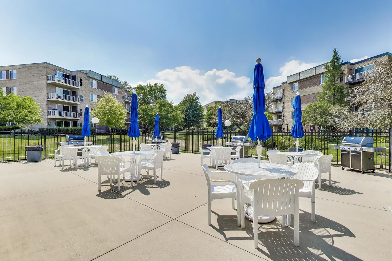 900 E Wilmette Road Unit: 205