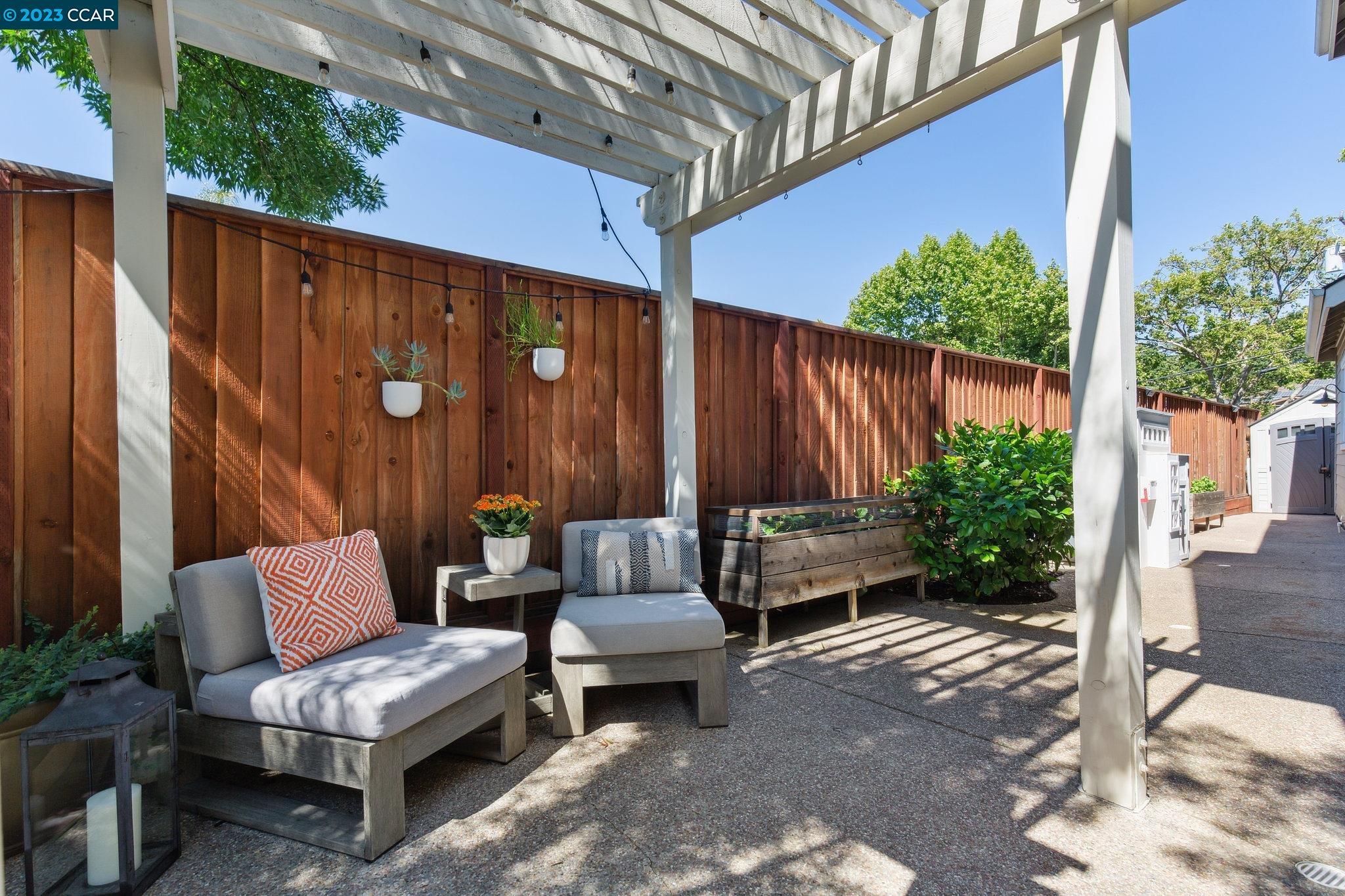 20 Laurel Ct