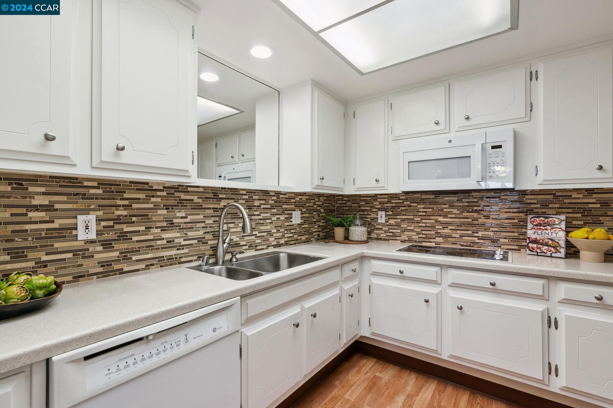 2013 Skycrest Dr # 3