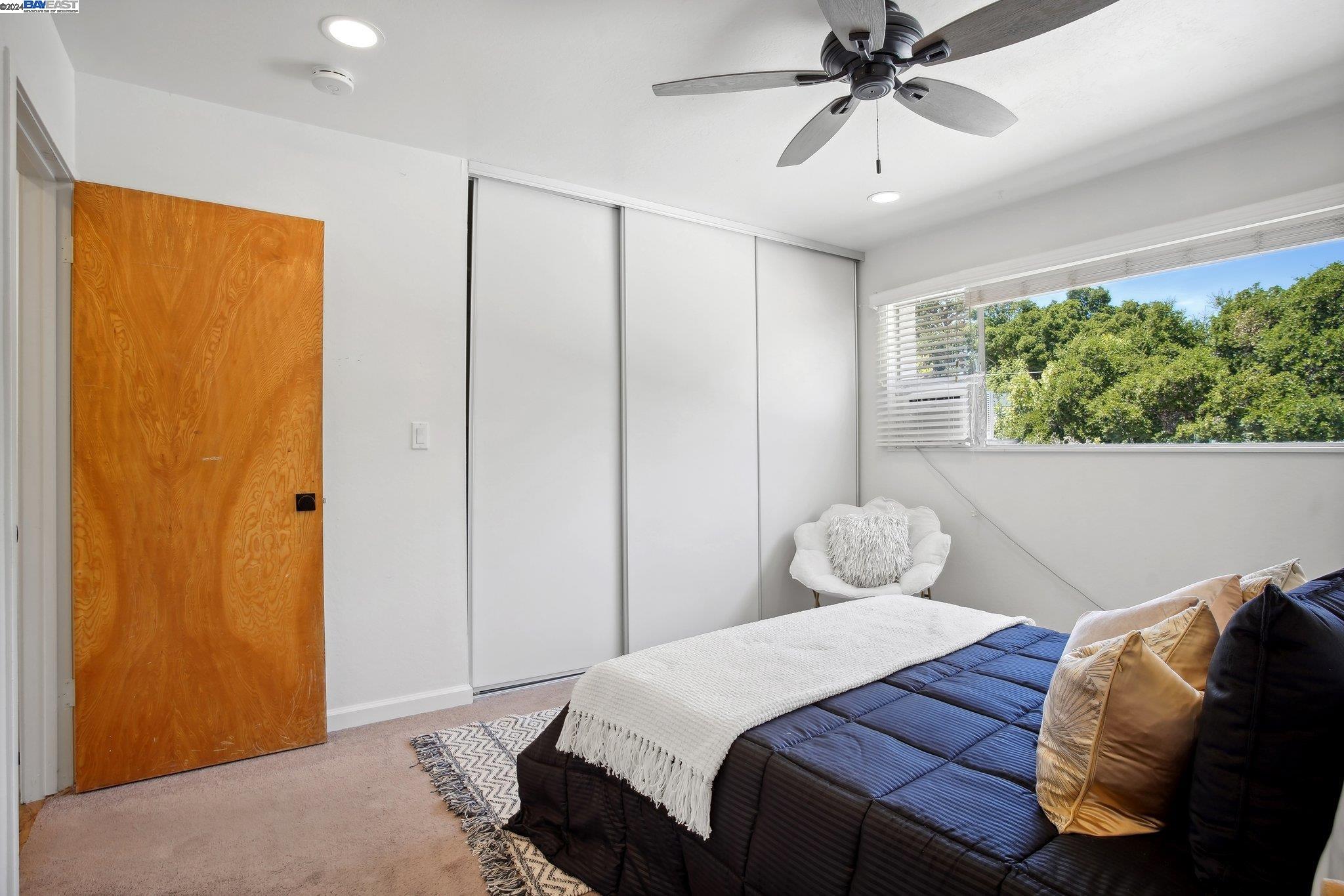 1411 Creekside Dr # 12