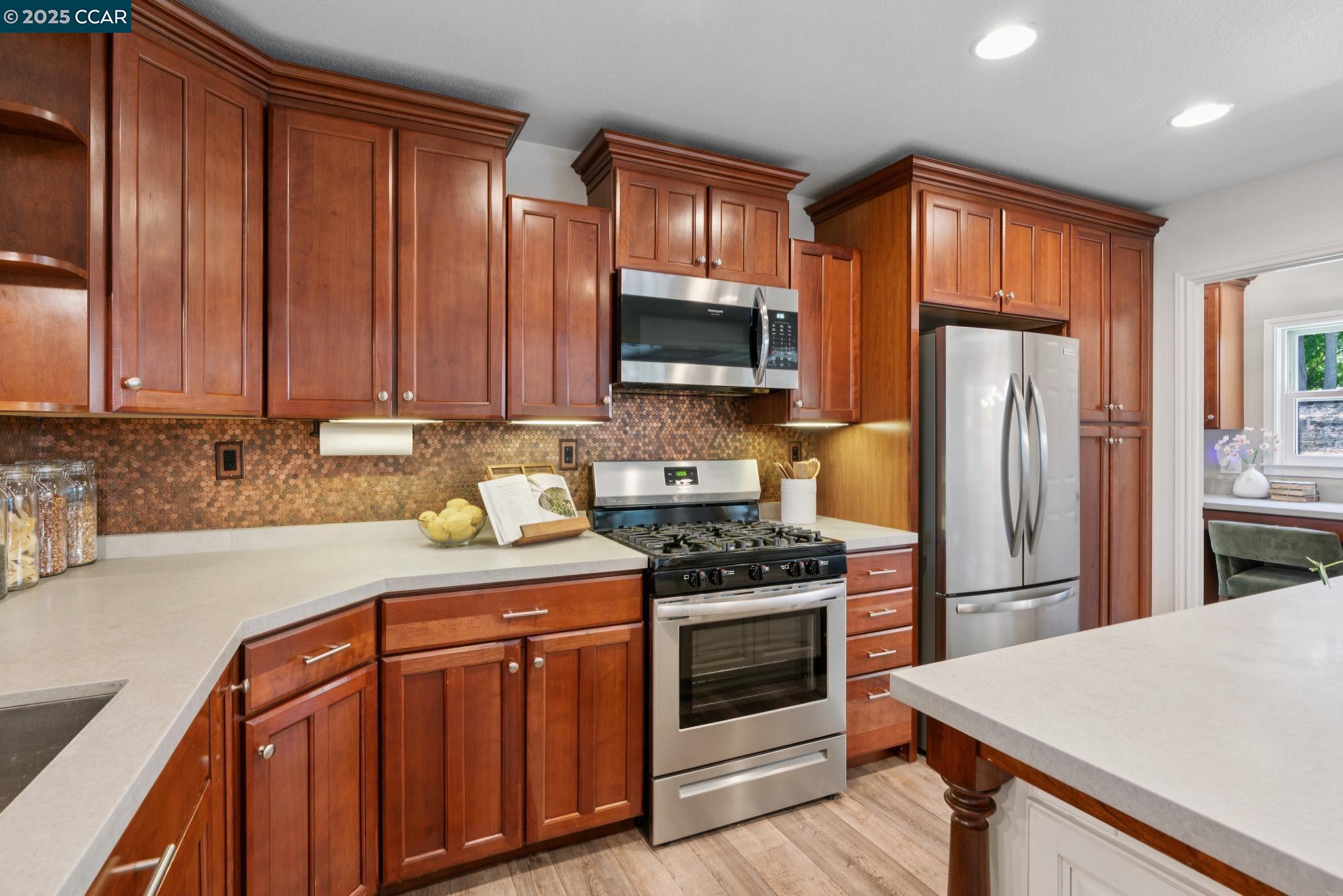 4188 Pickwick Dr