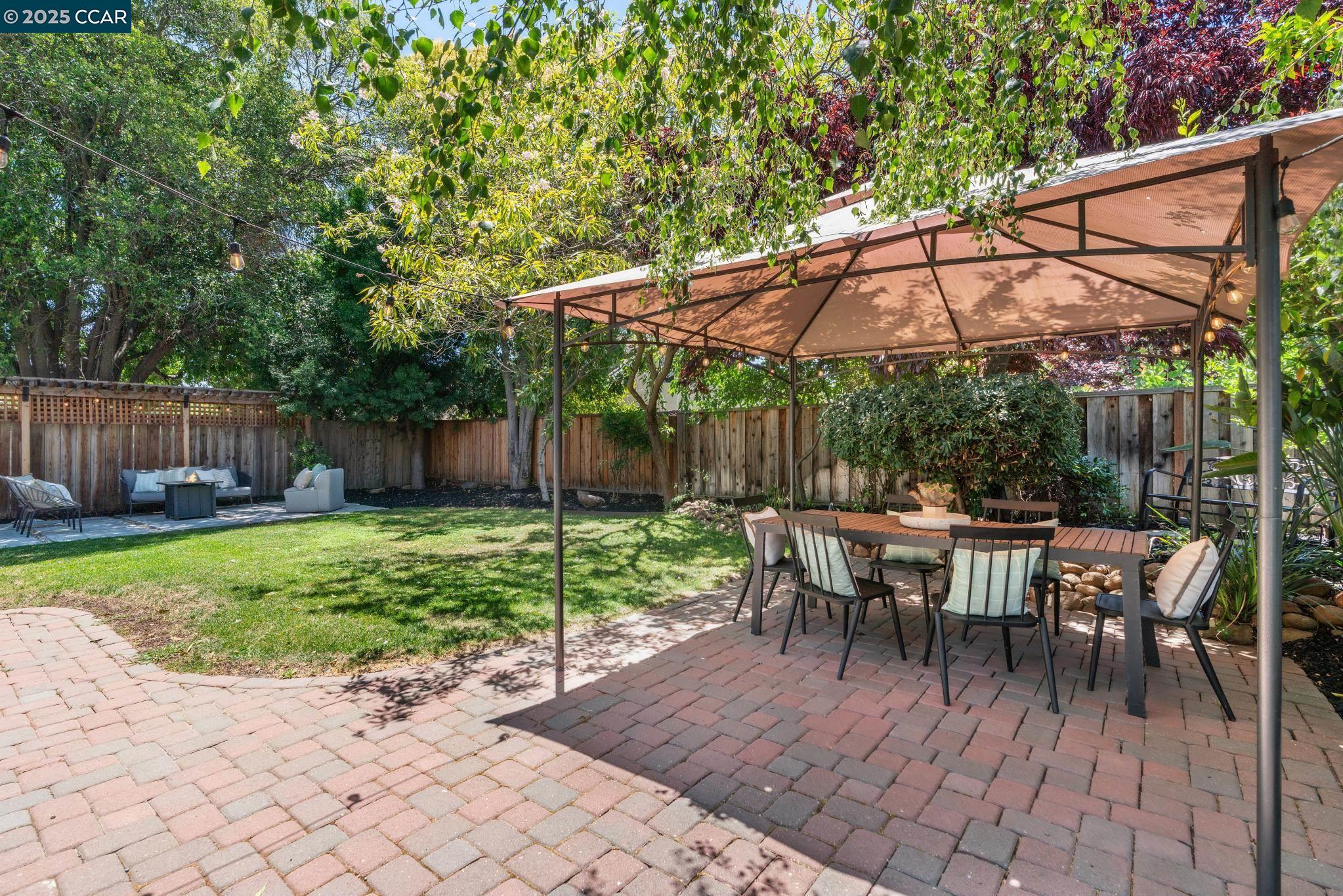 4188 Pickwick Dr