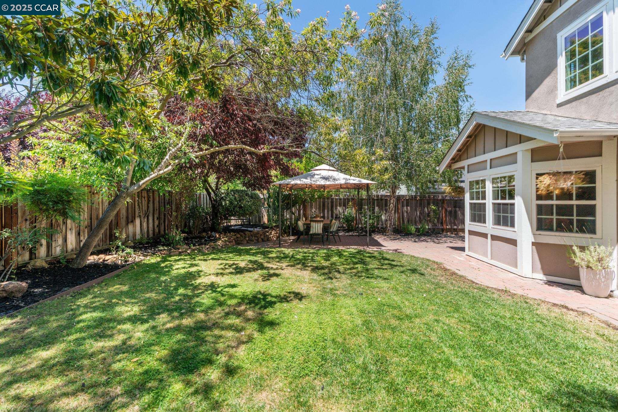 4188 Pickwick Dr