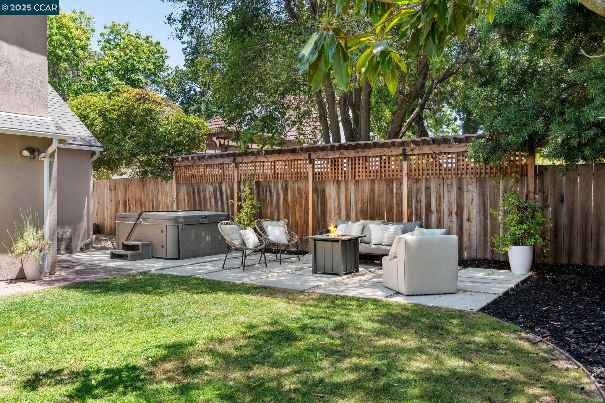4188 Pickwick Dr