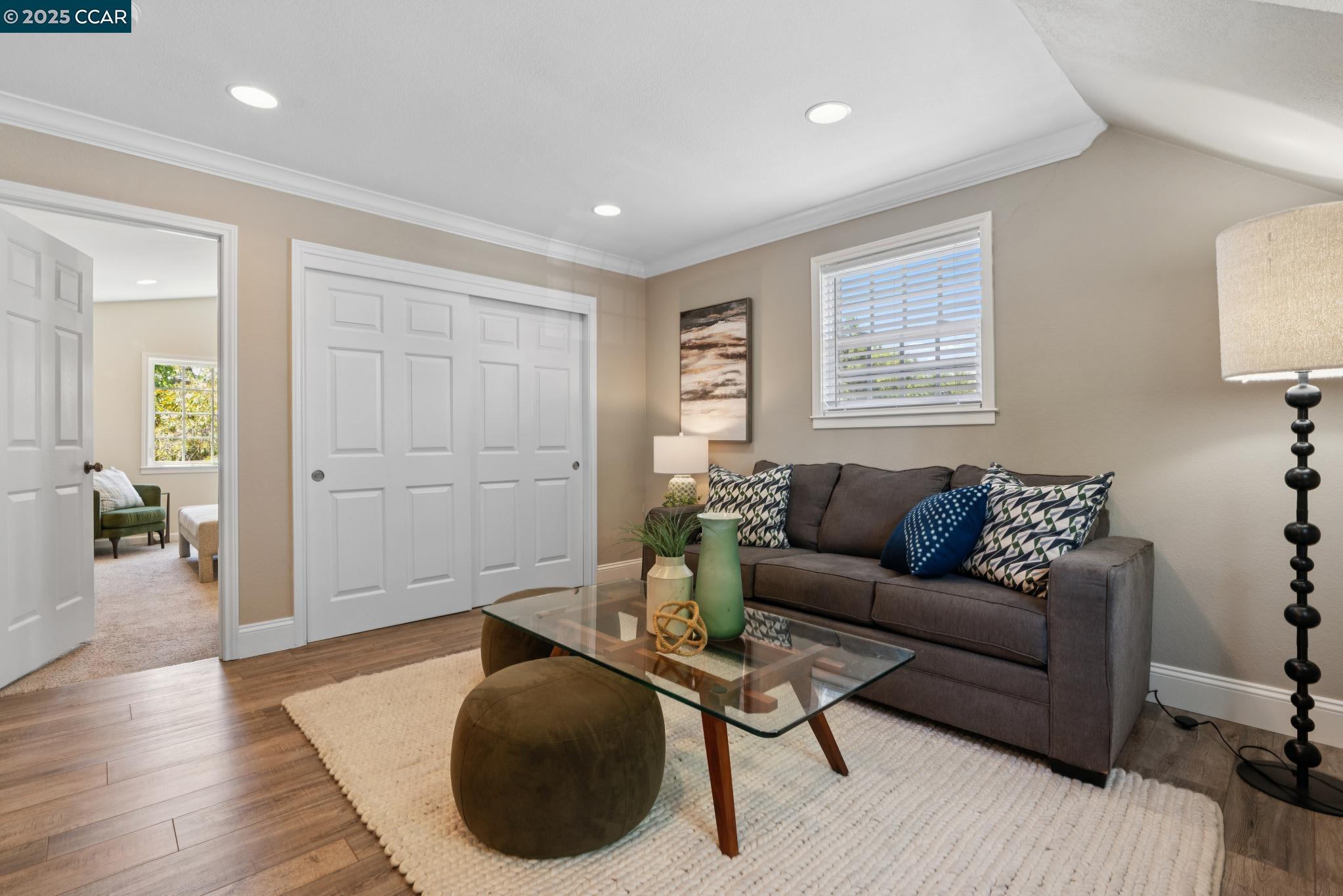 4188 Pickwick Dr