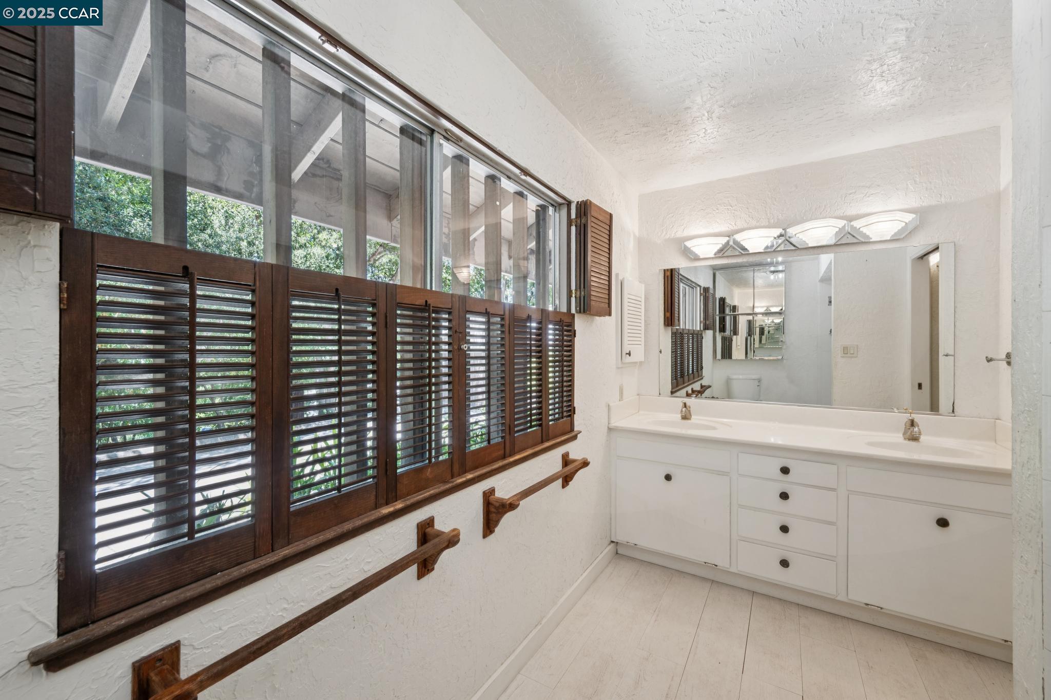 694 Old Jonas Hill Rd