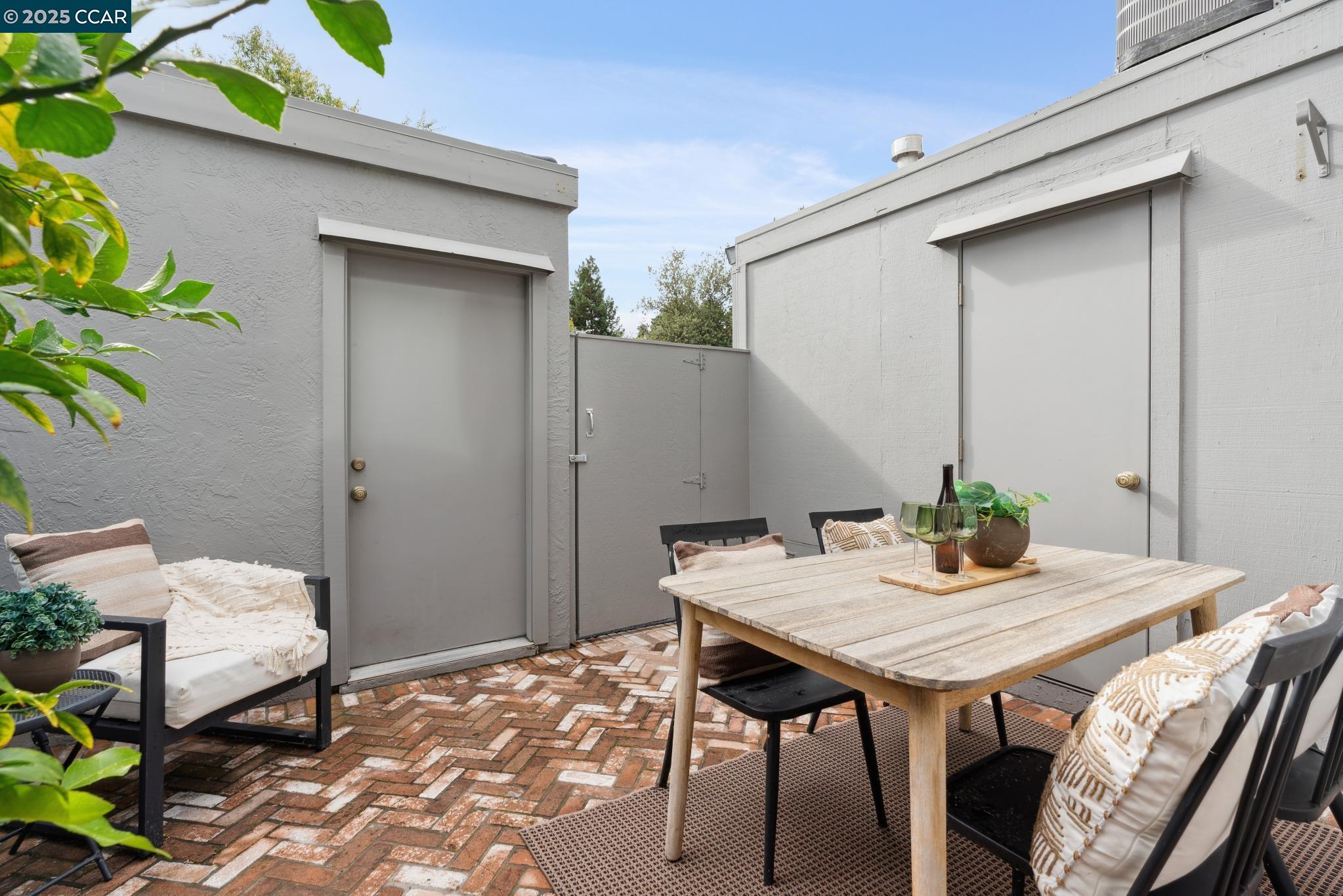 46 Sierra Ln, Walnut Creek