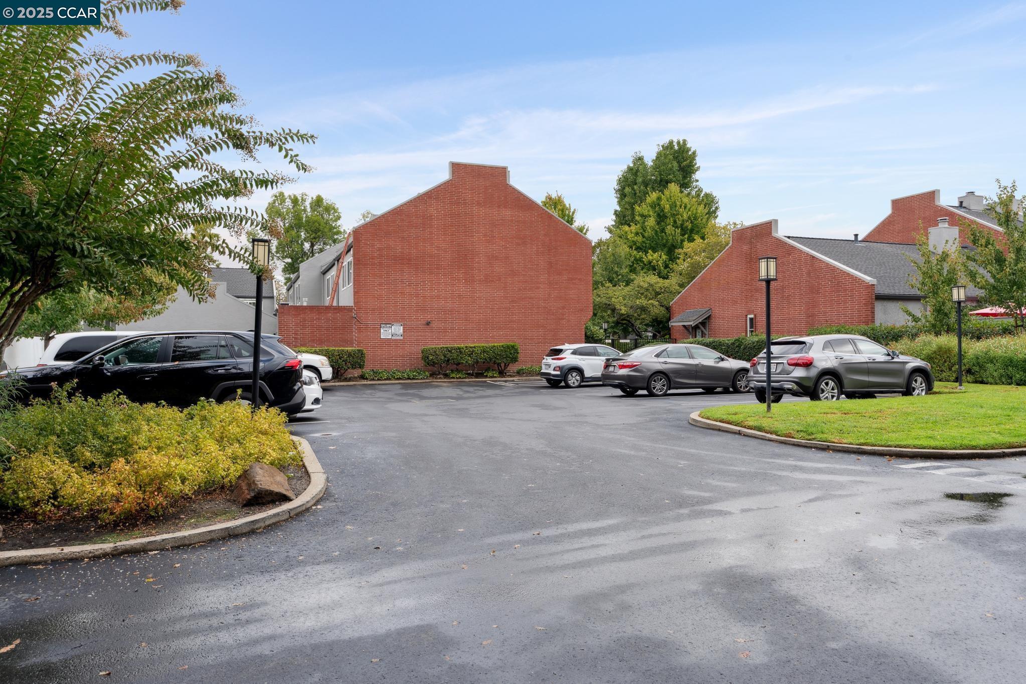 46 Sierra Ln, Walnut Creek