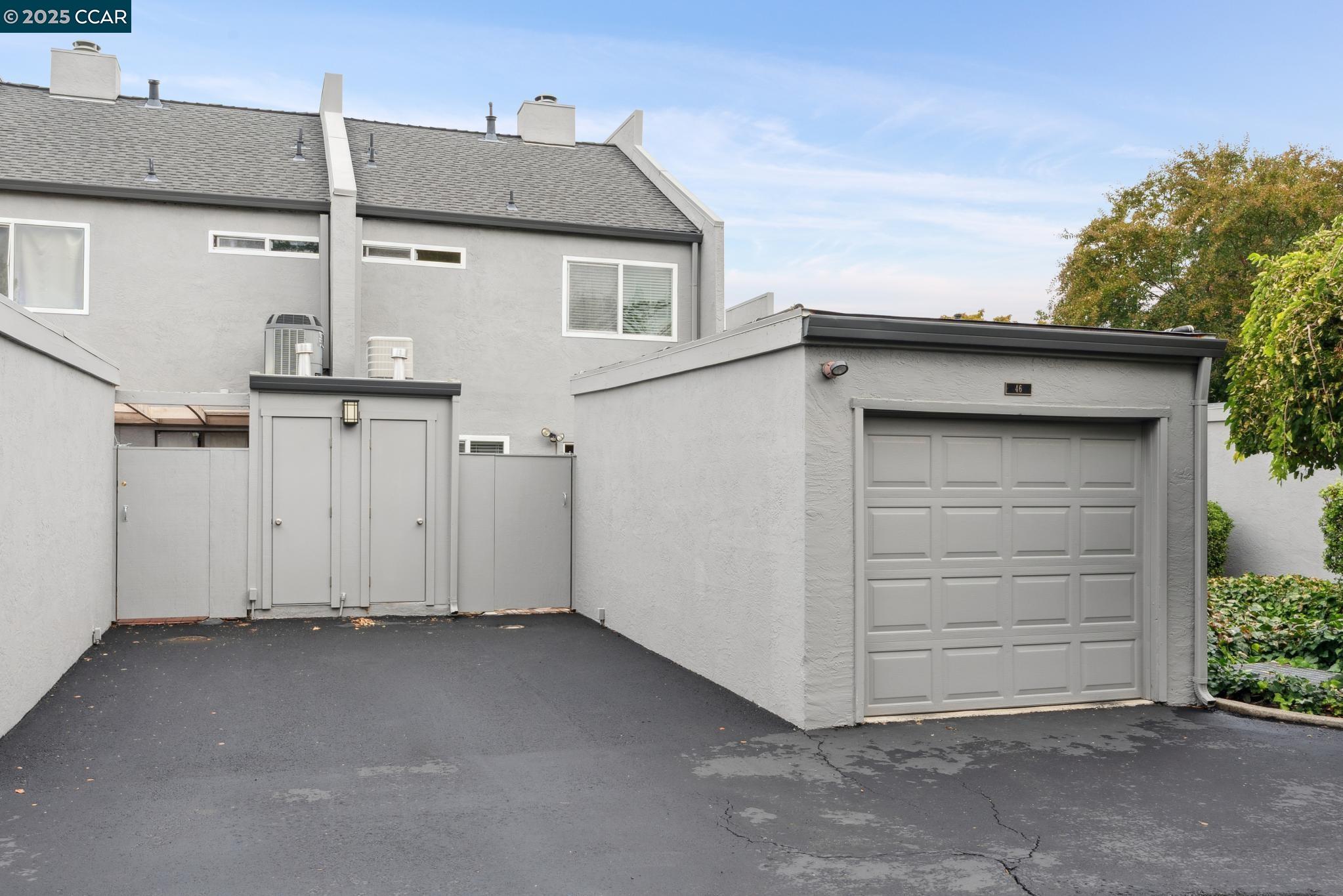 46 Sierra Ln, Walnut Creek