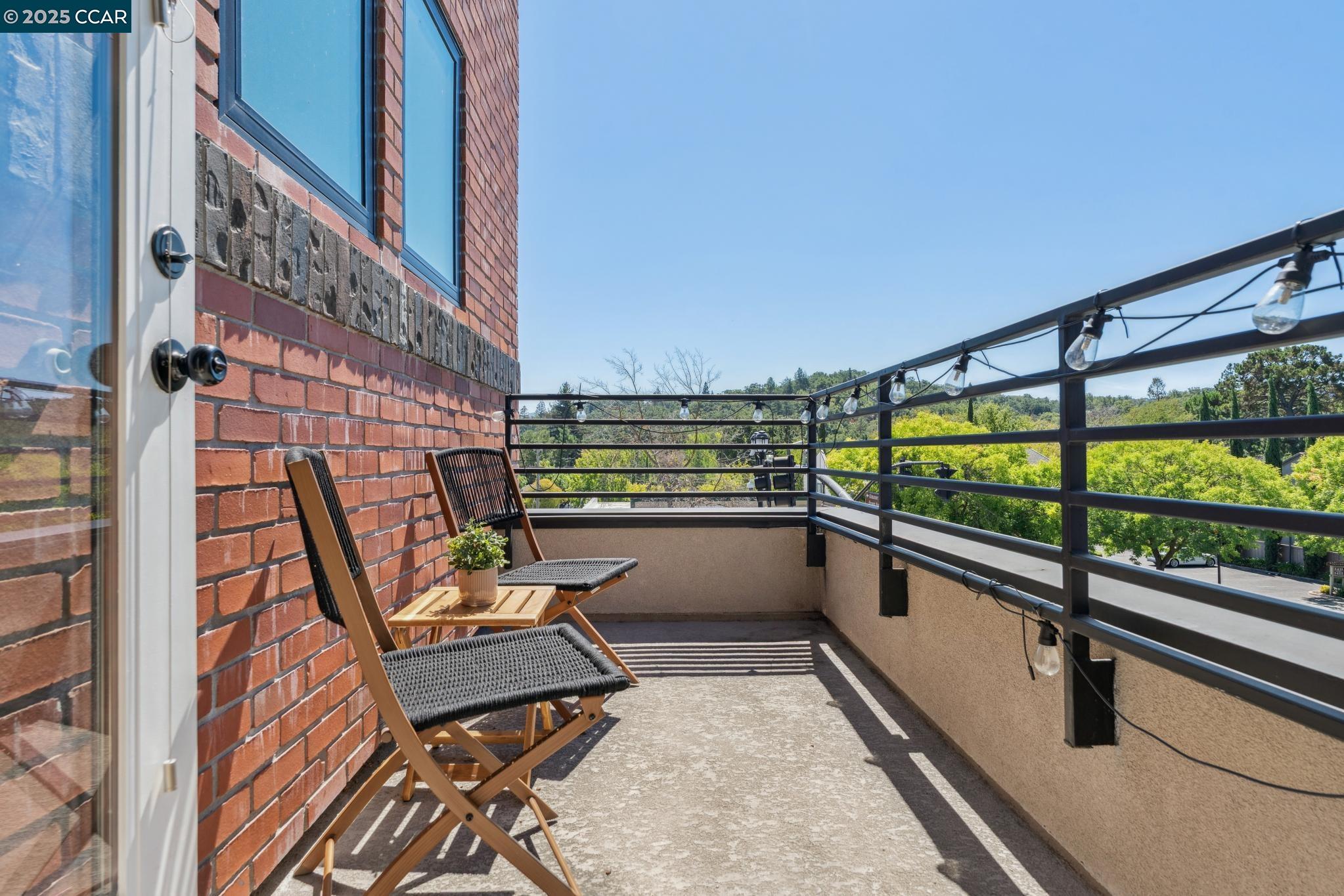 900 Brown Ave, Lafayette