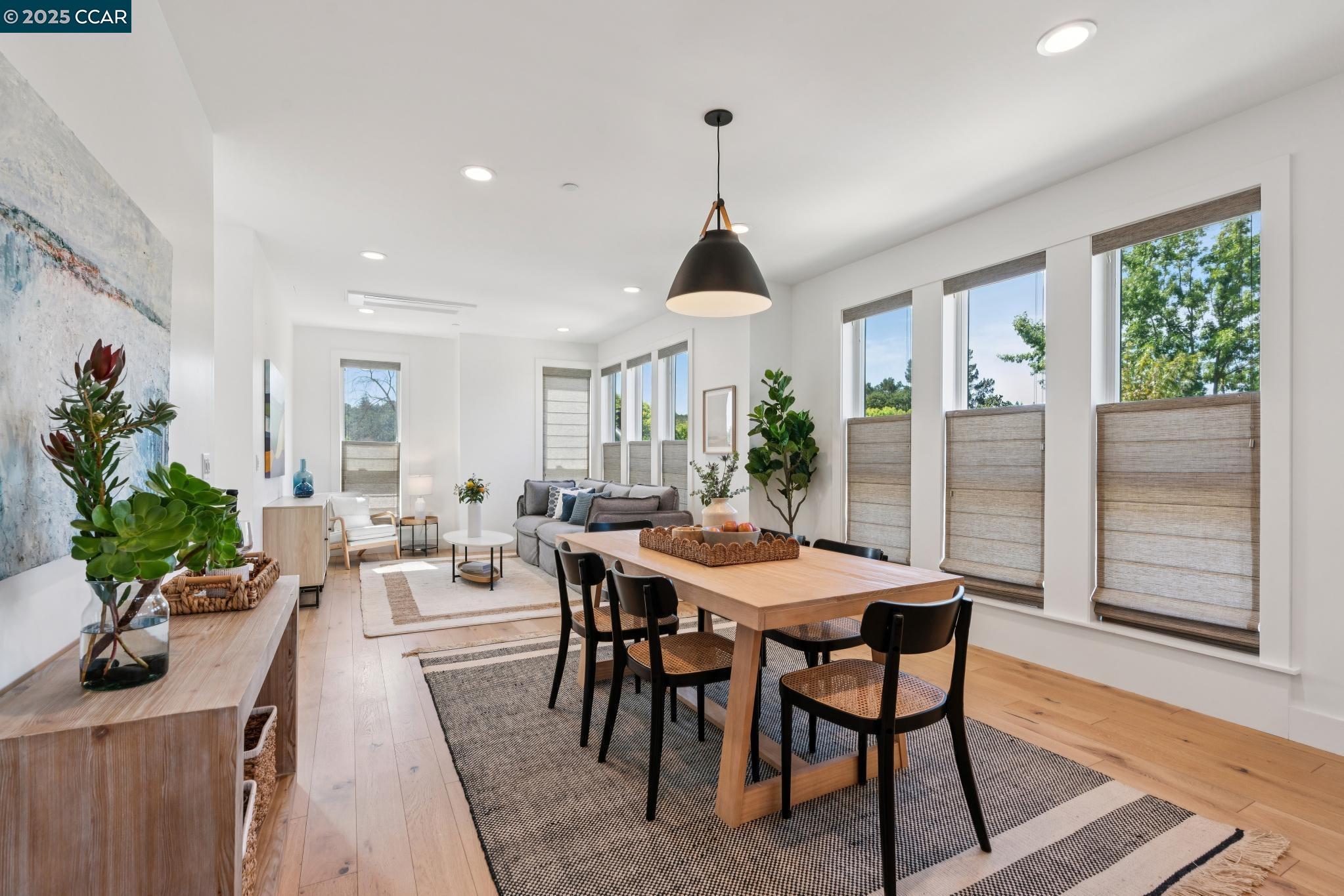 900 Brown Ave, Lafayette