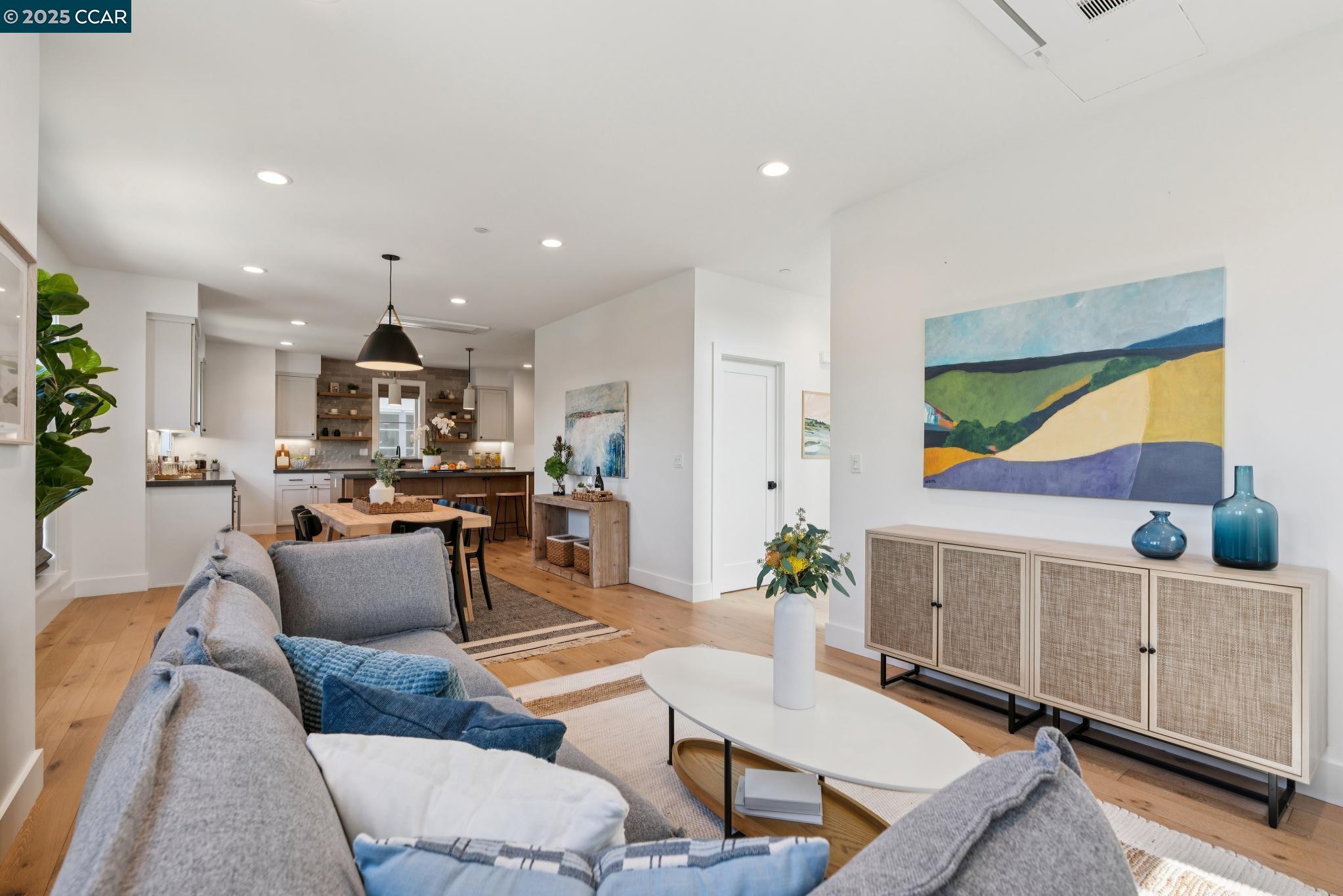 900 Brown Ave, Lafayette