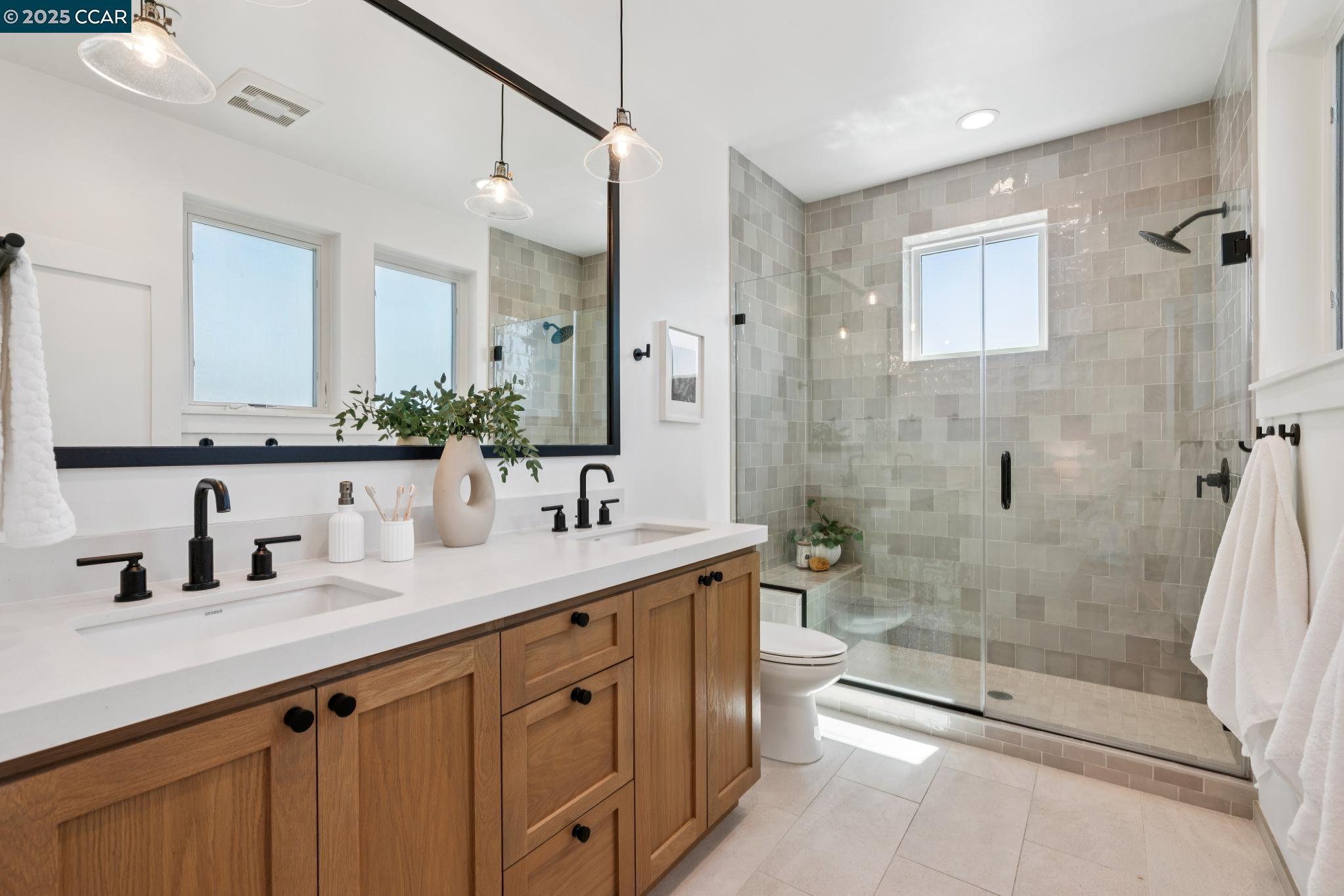 900 Brown Ave, Lafayette