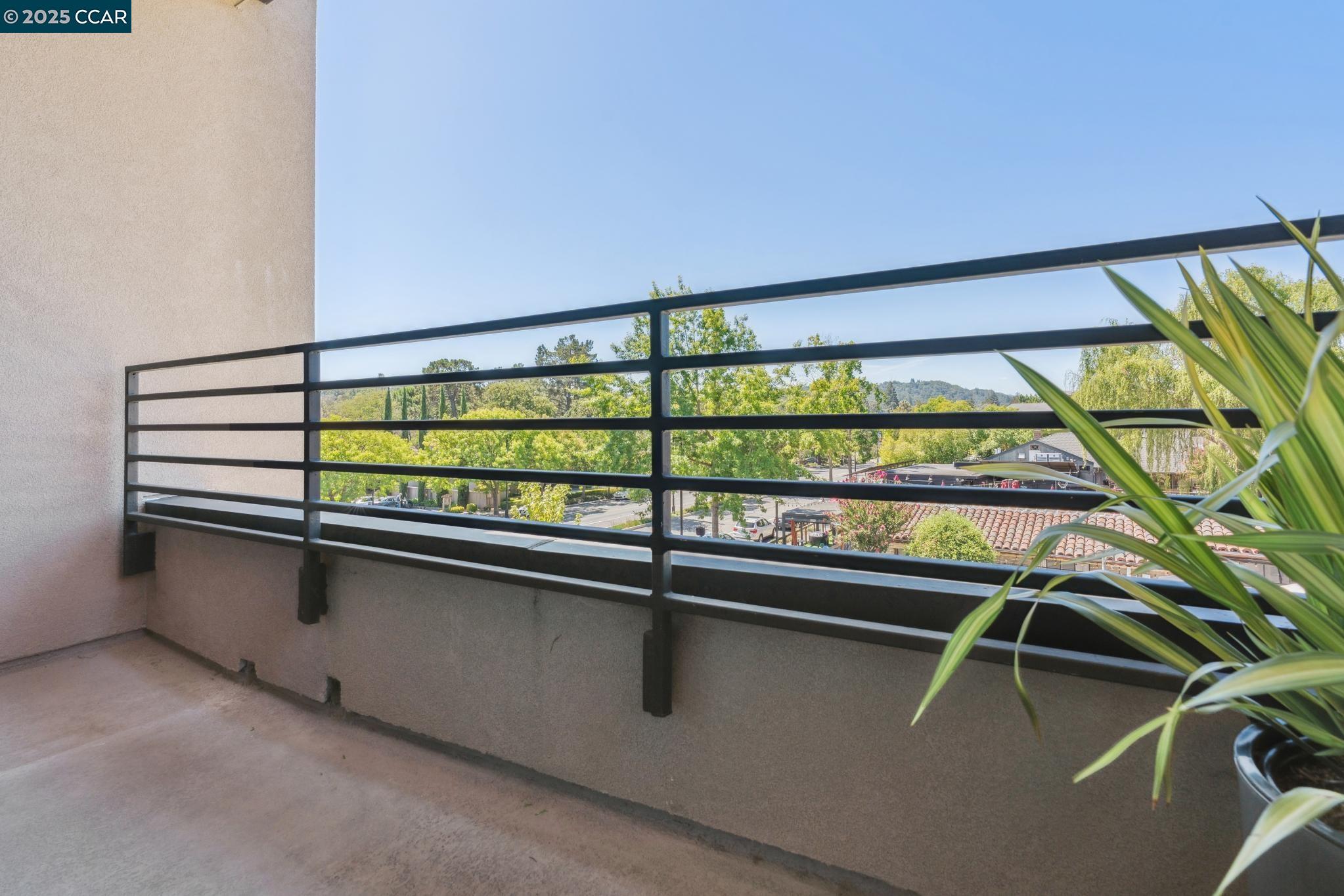 900 Brown Ave, Lafayette