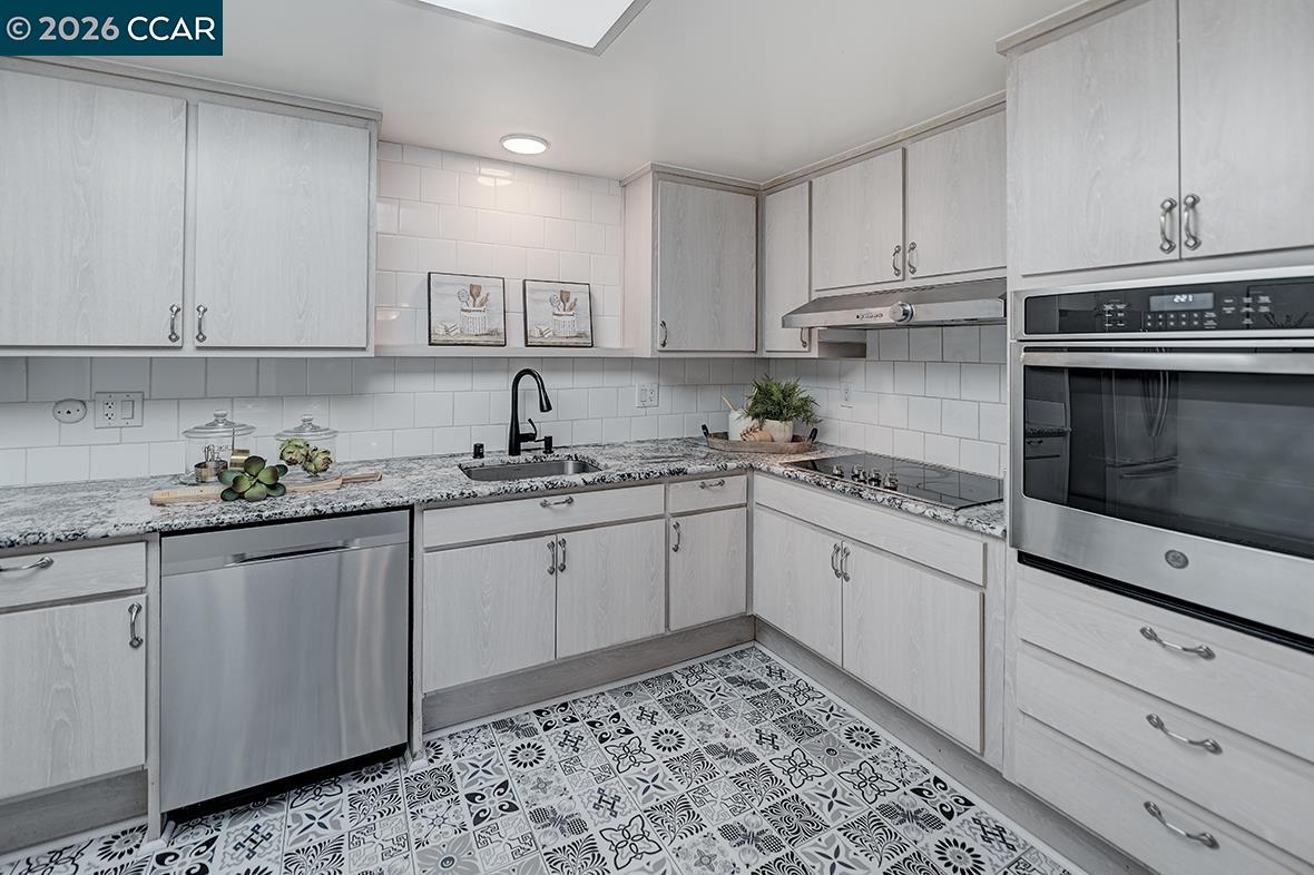 3411 Tice Creek Dr # 1