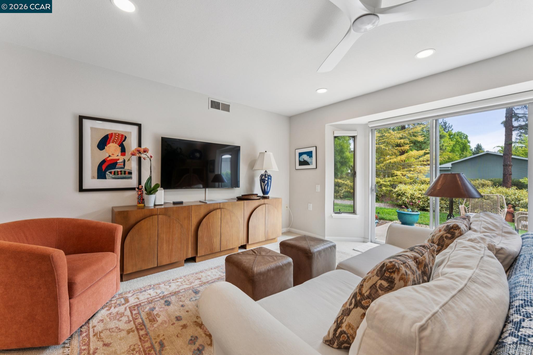 1316 Singingwood Court # 4