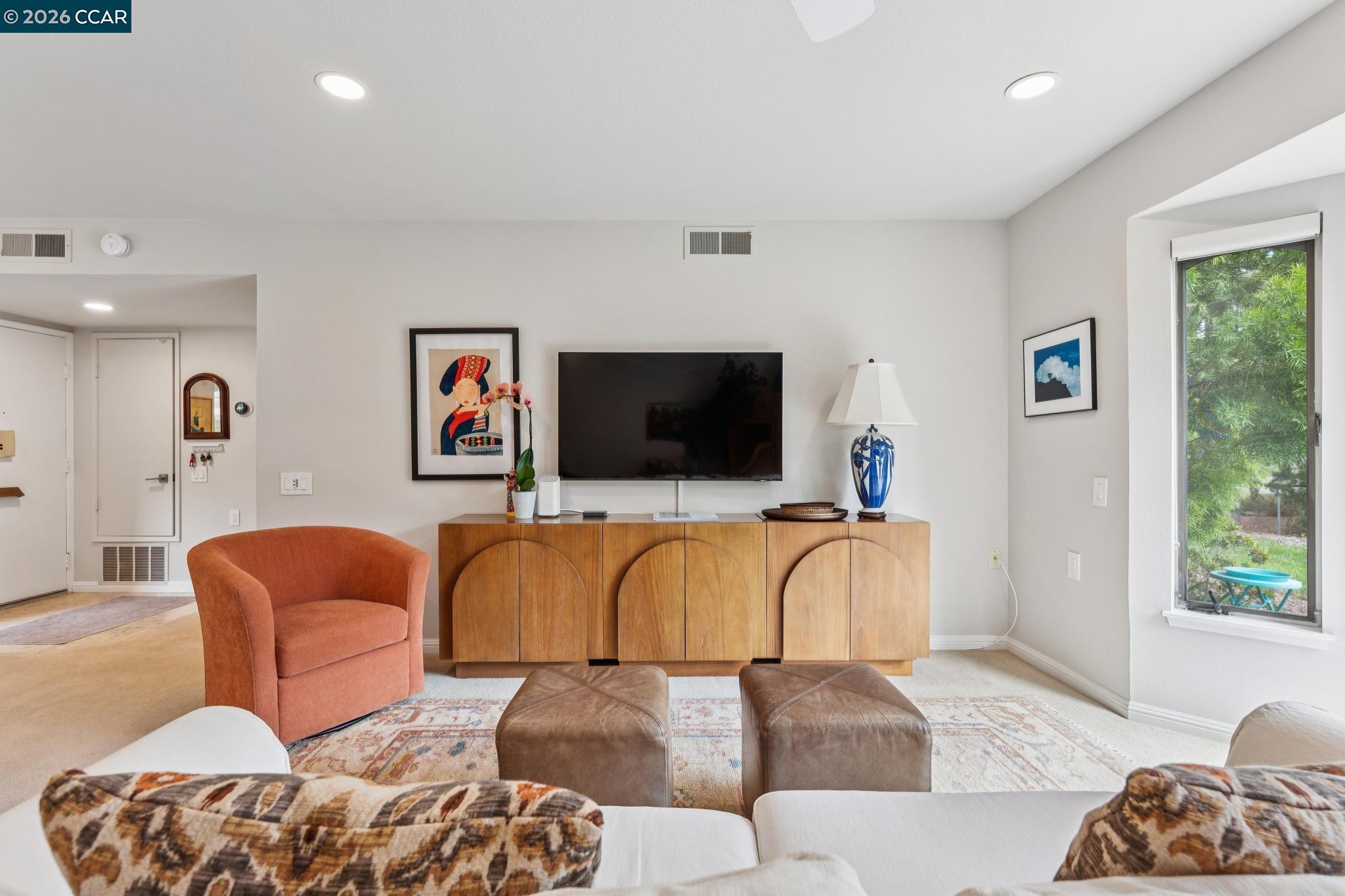 1316 Singingwood Court # 4