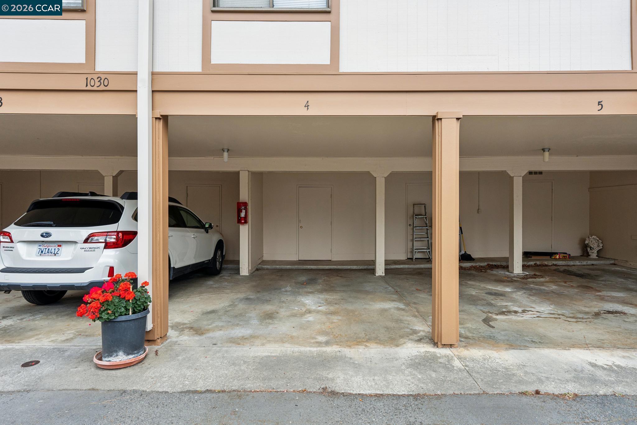 1316 Singingwood Court # 4