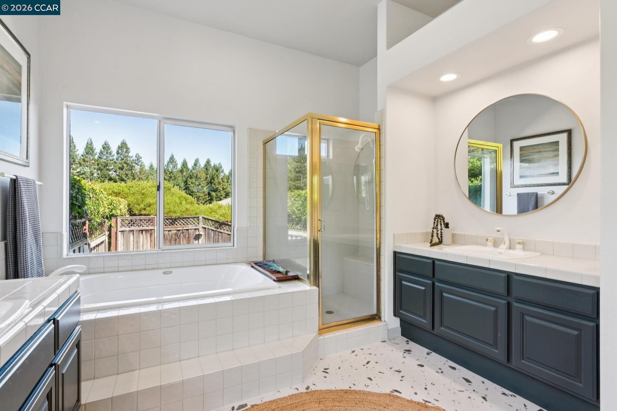 905 Dana Highlands Ct