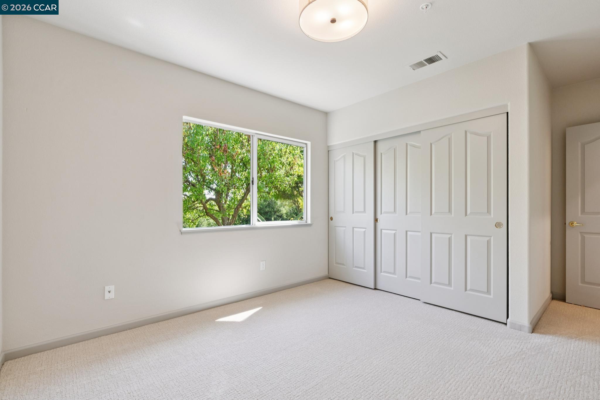 905 Dana Highlands Ct