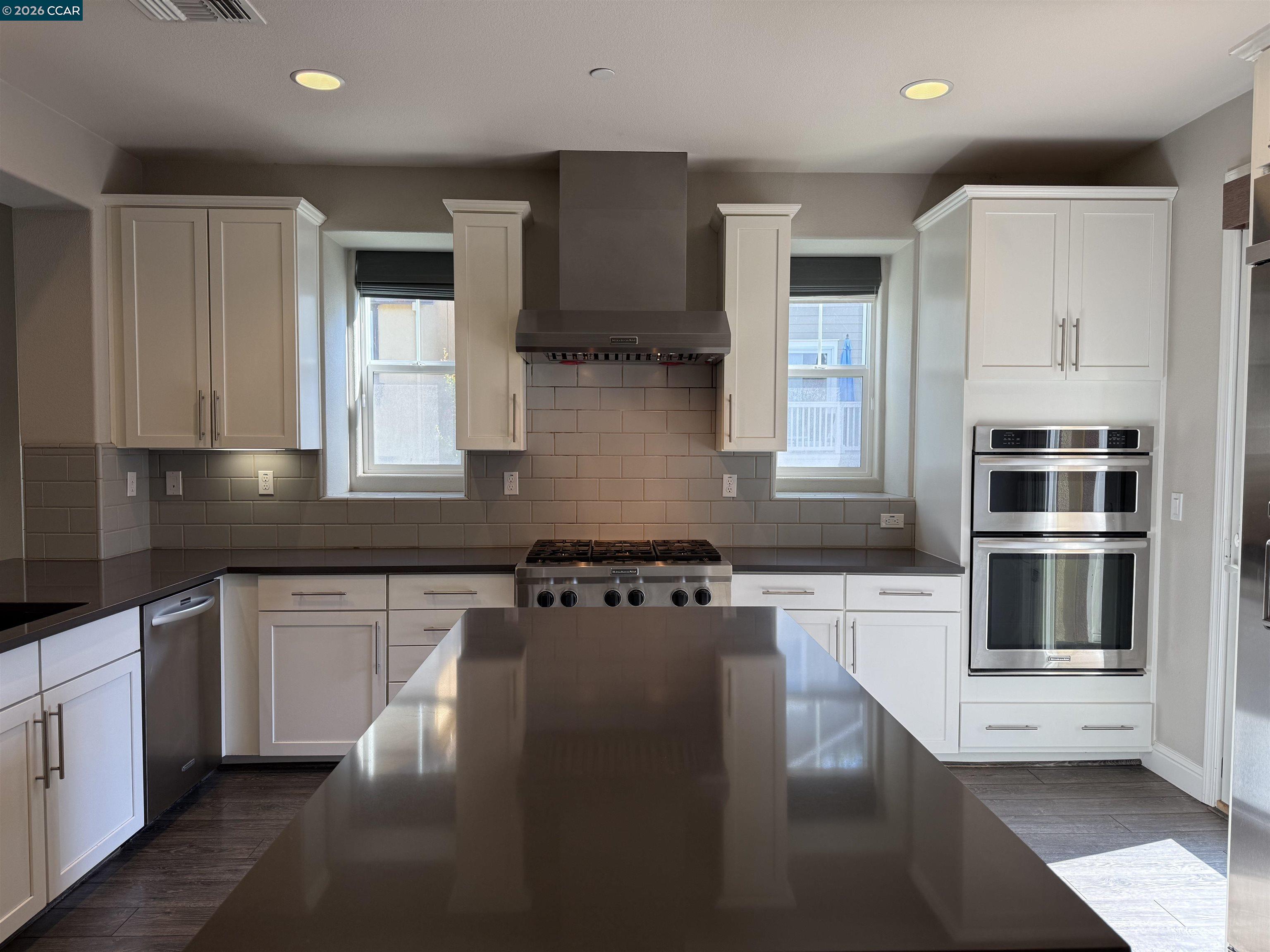 64 Persimmon Walk