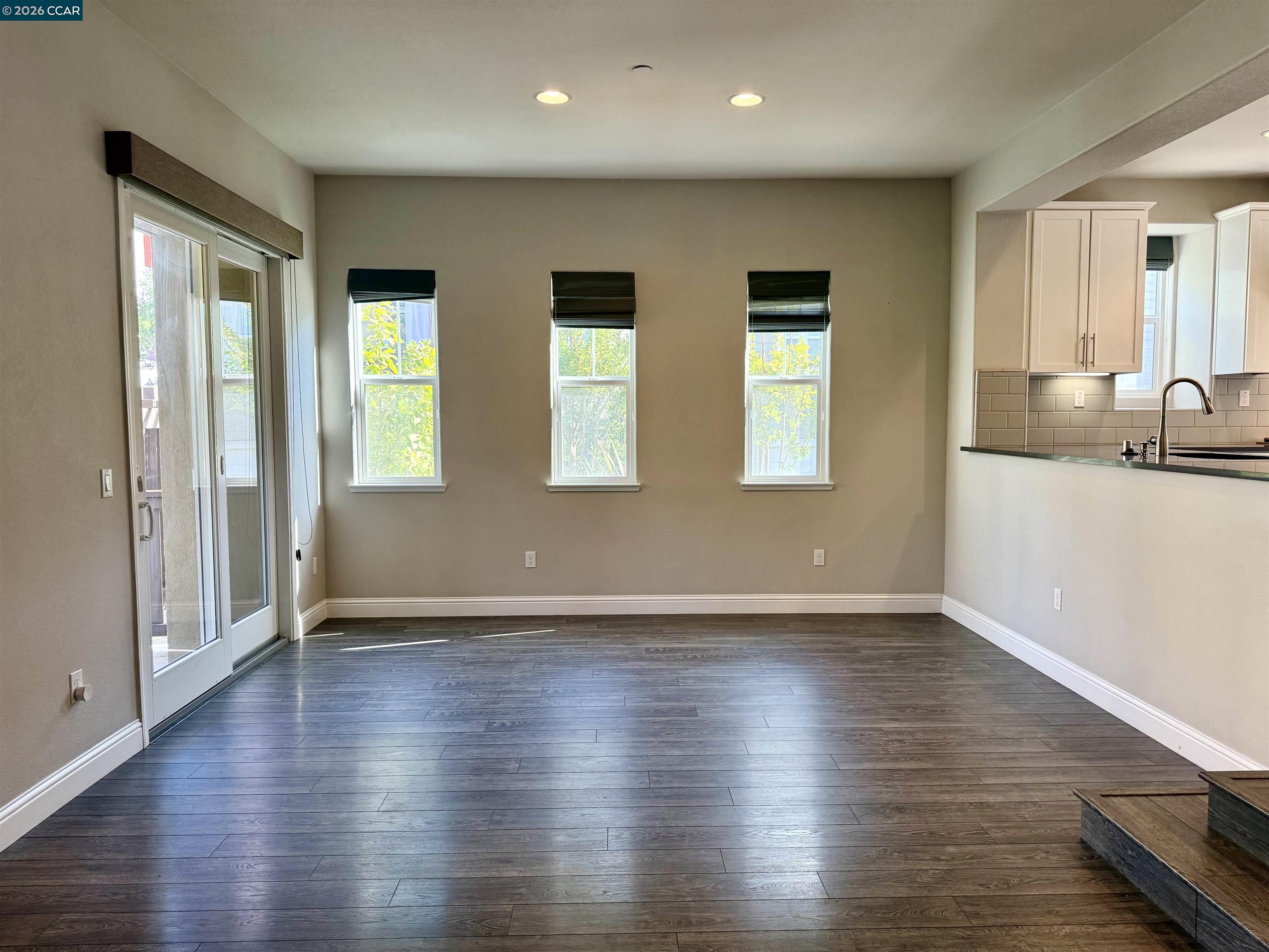 64 Persimmon Walk