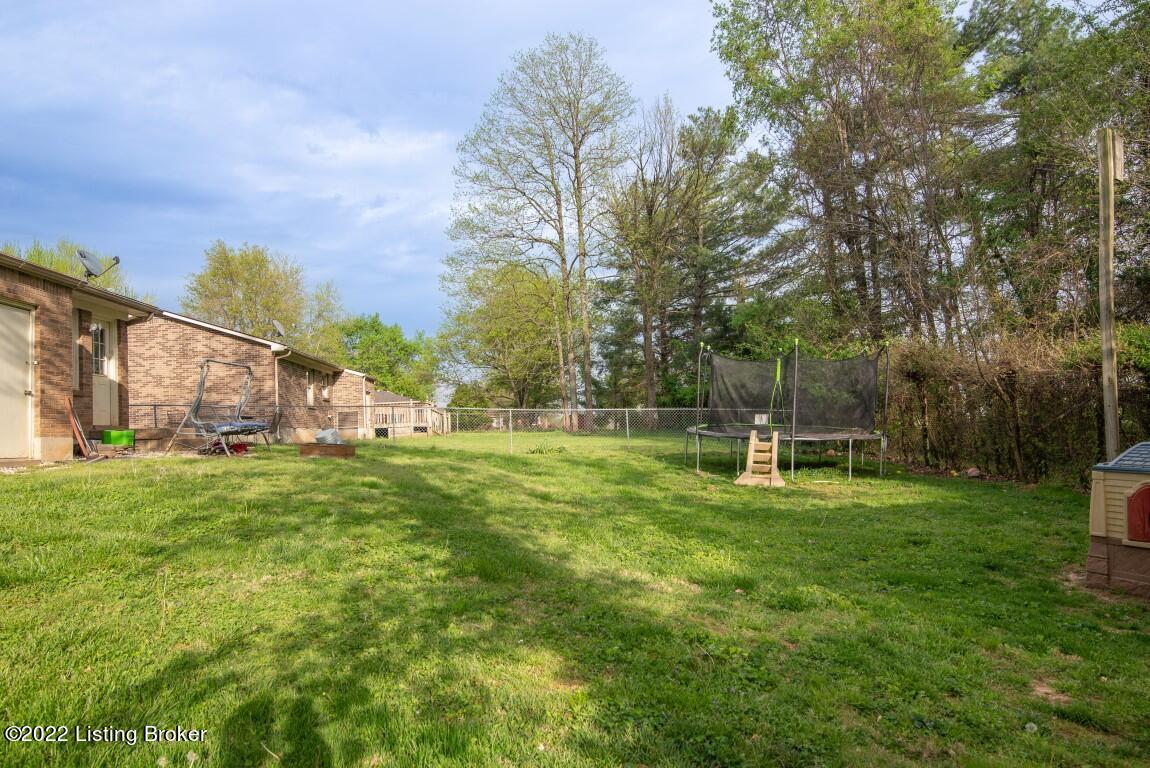433 Dogwood Dr