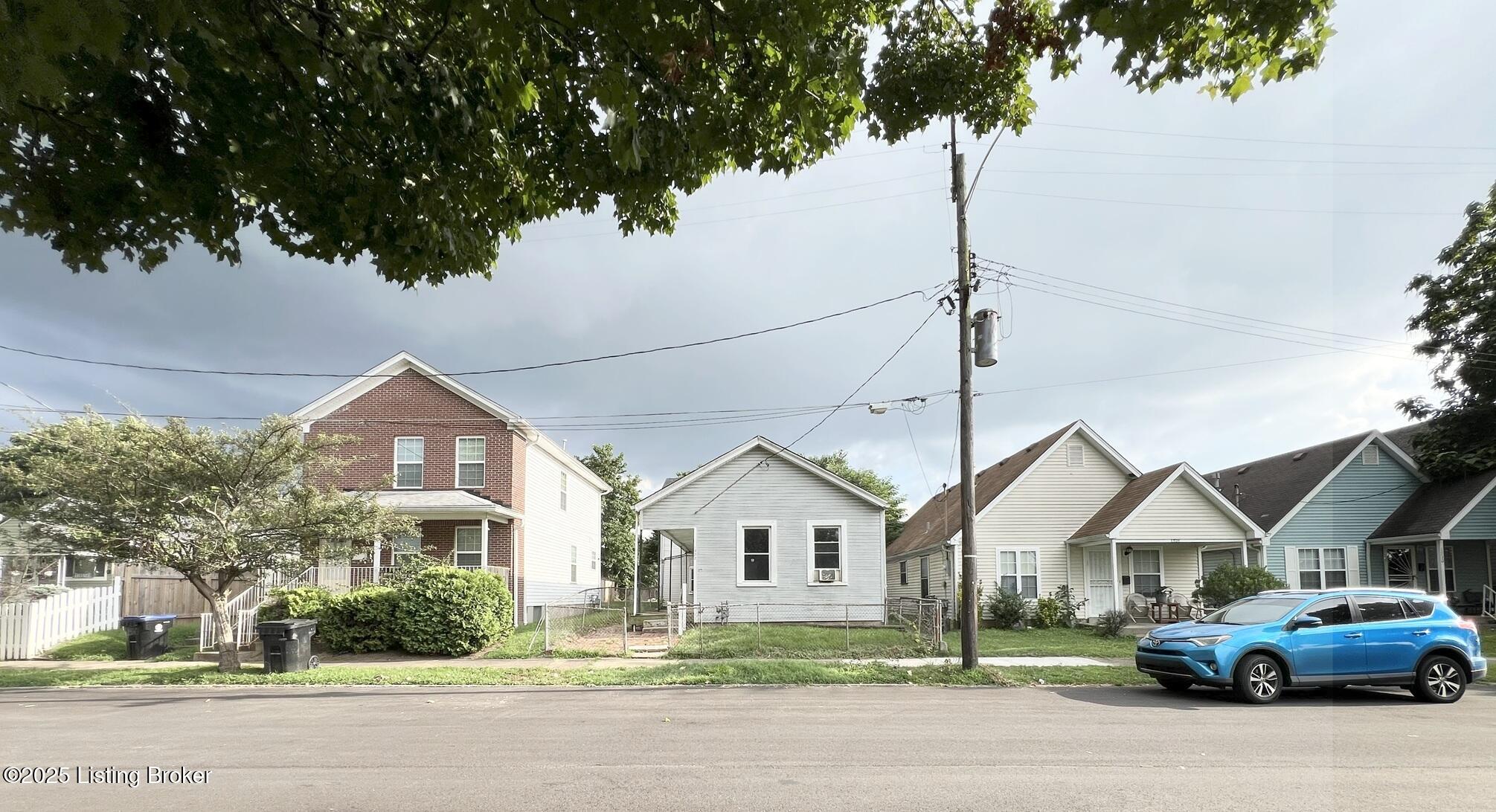 1522 Cedar St