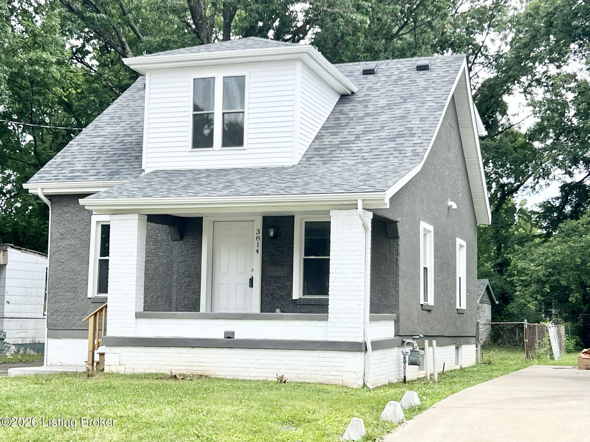 3814 Jewell Ave