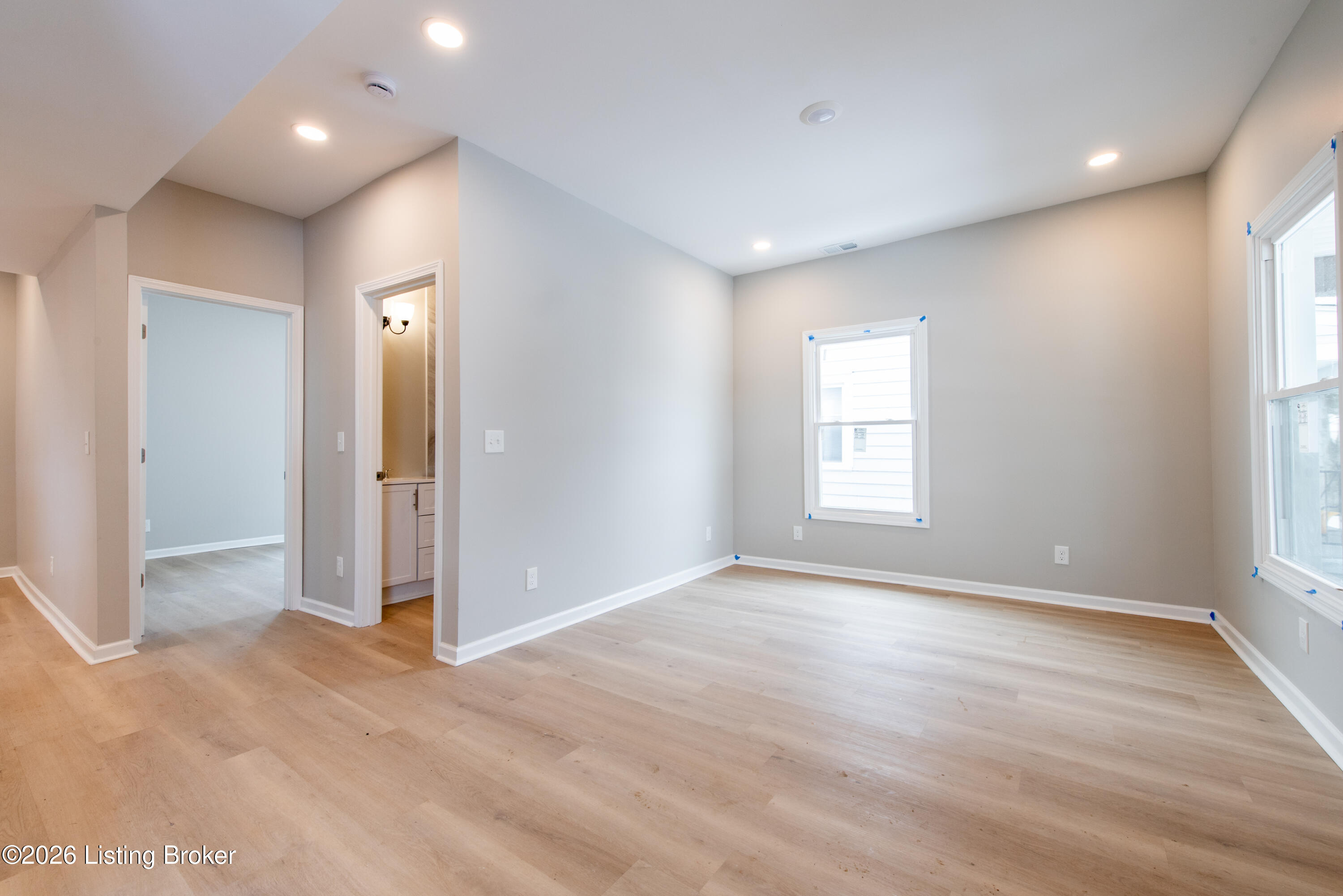 3814 Jewell Ave
