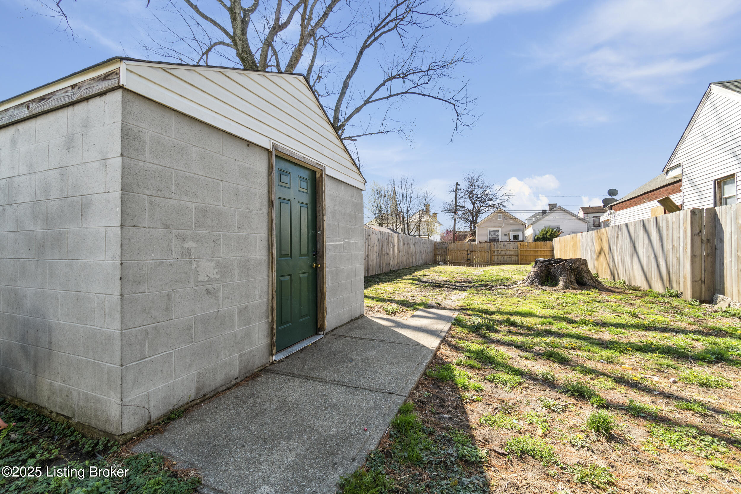 2314 Rowan St