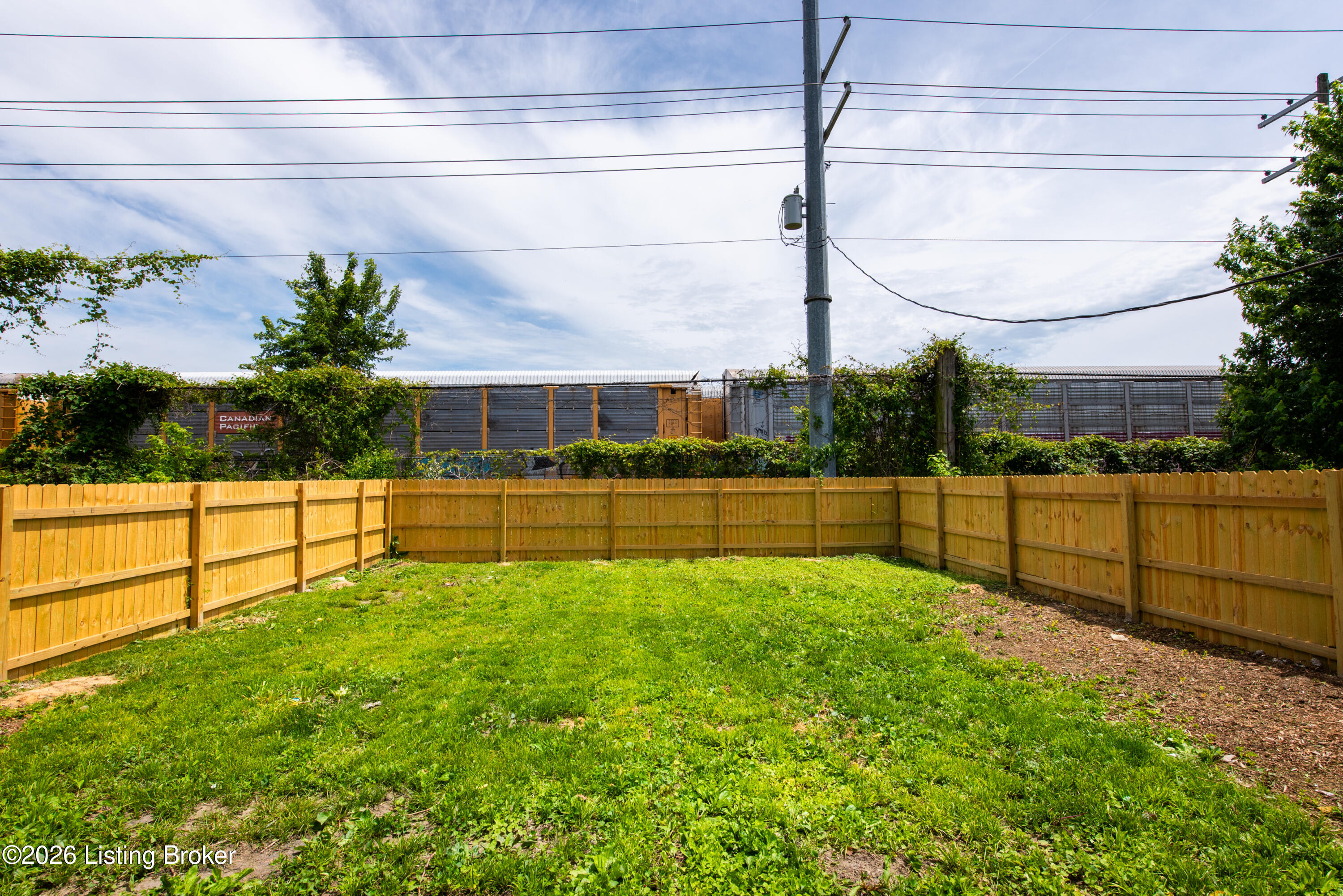 305 N 32nd St