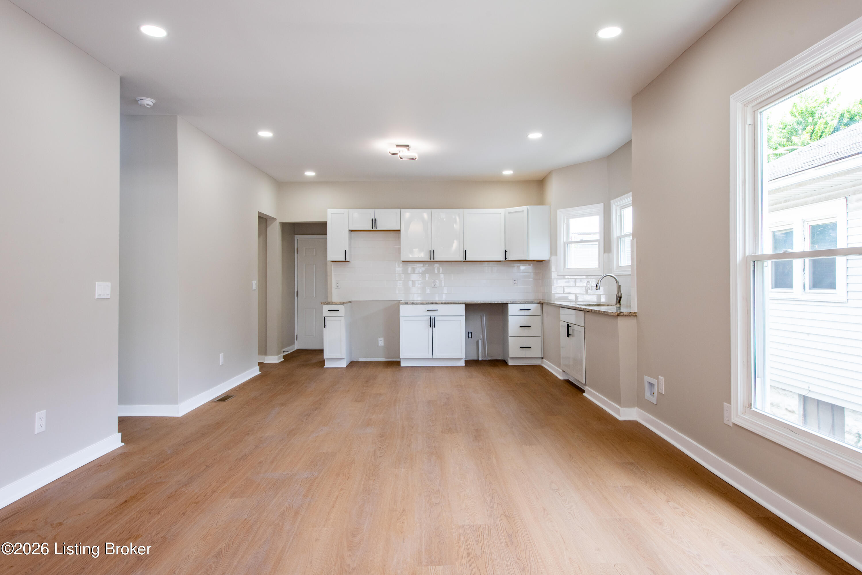 305 N 32nd St