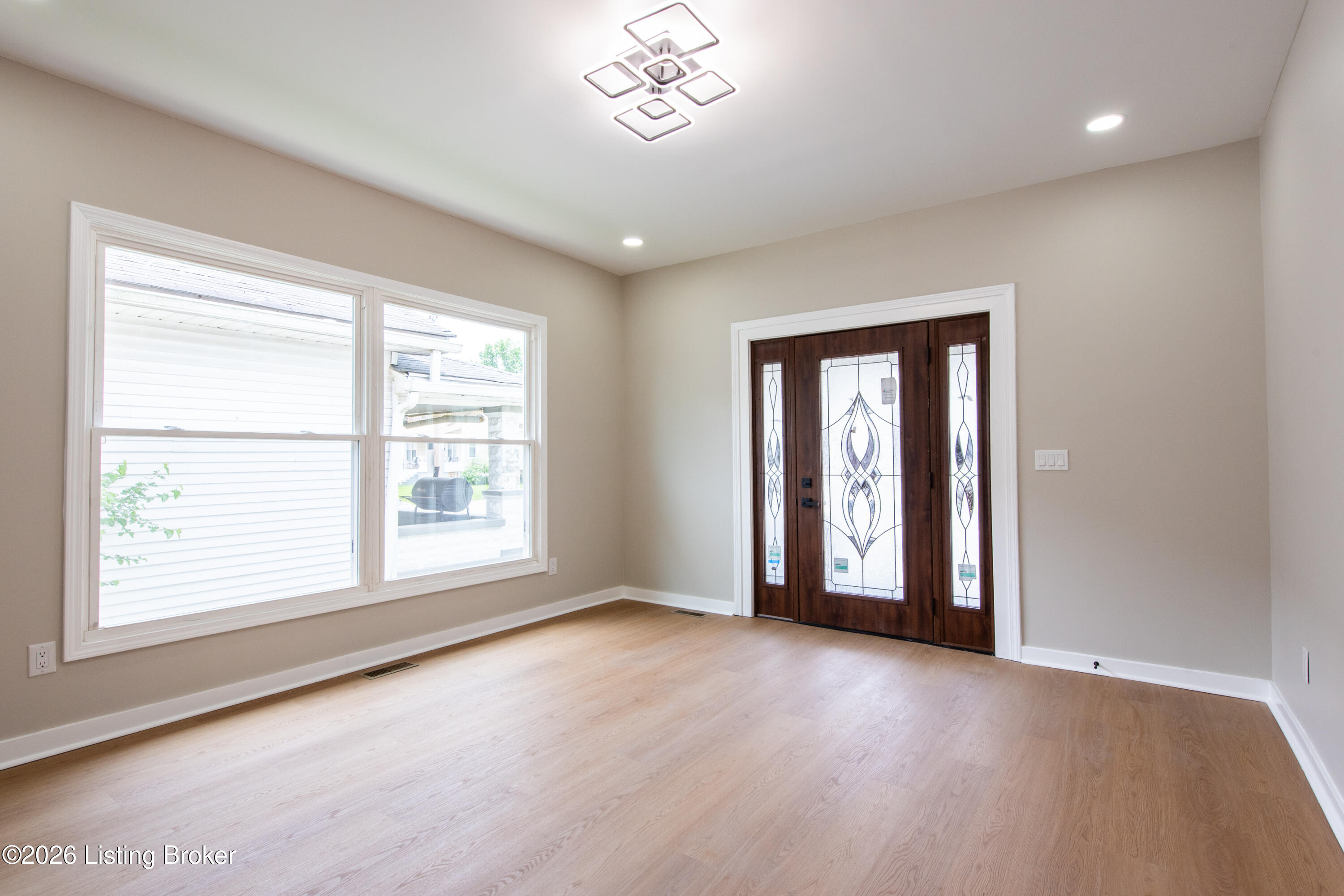 305 N 32nd St