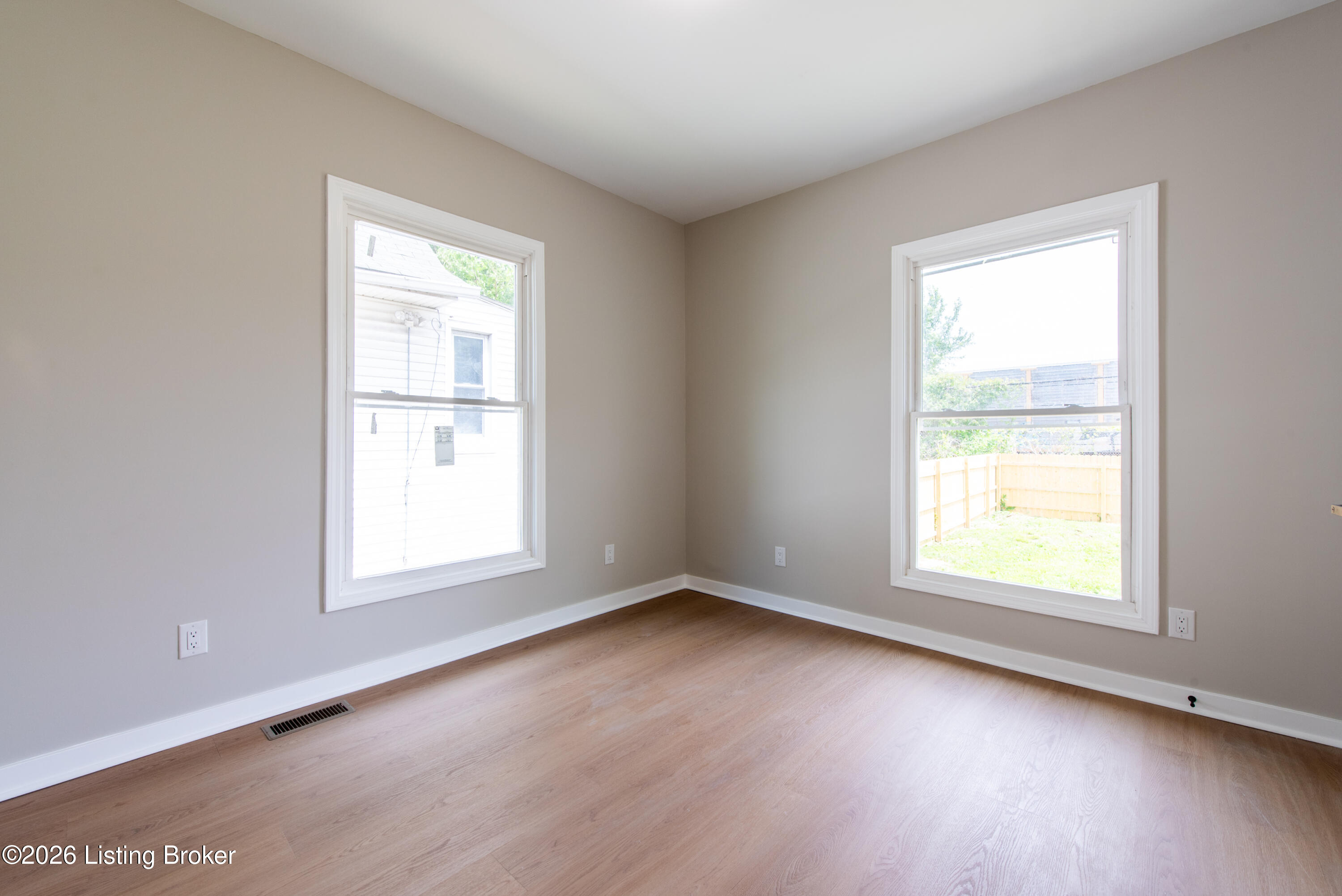 305 N 32nd St