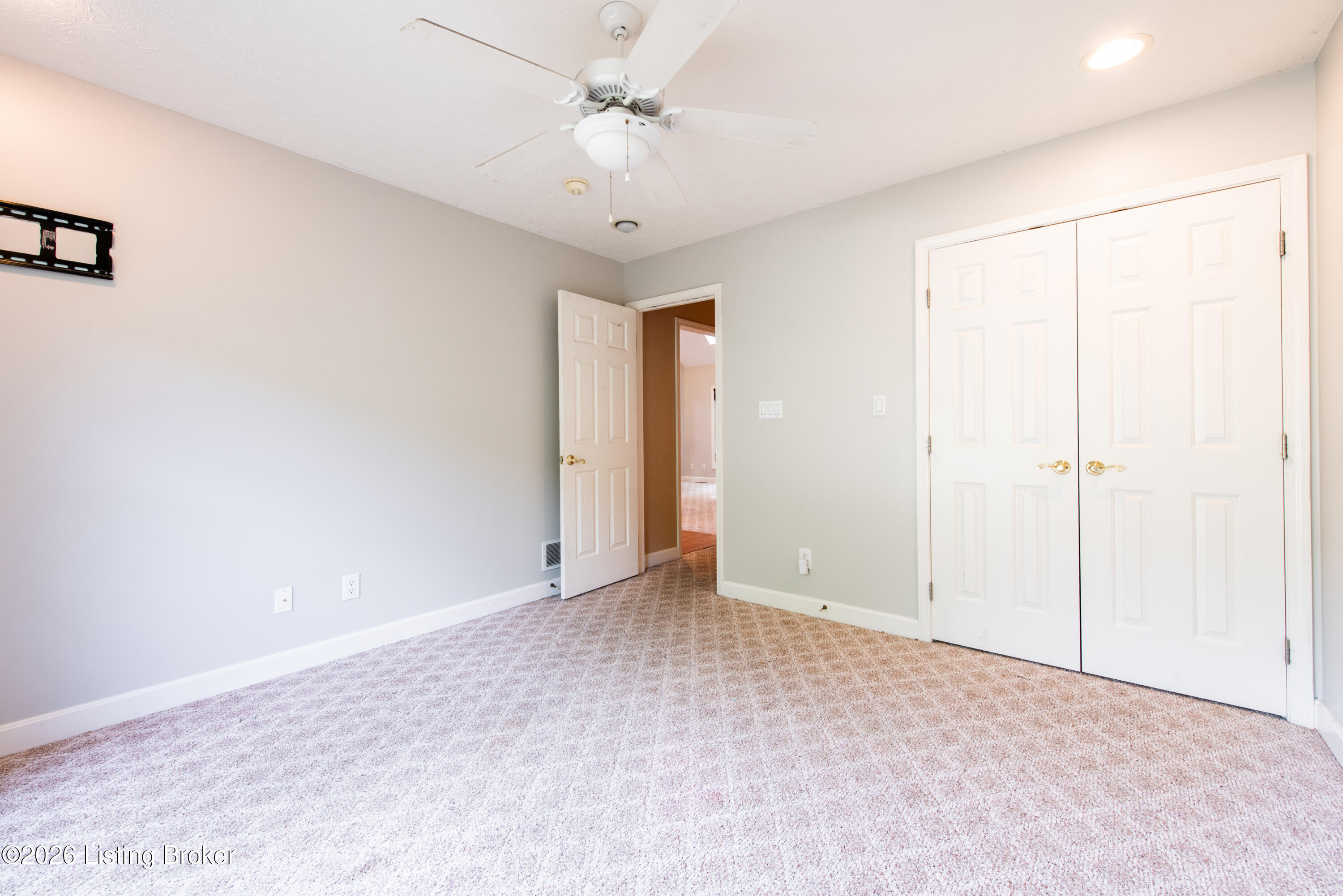 3222 Rolling Oak Blvd