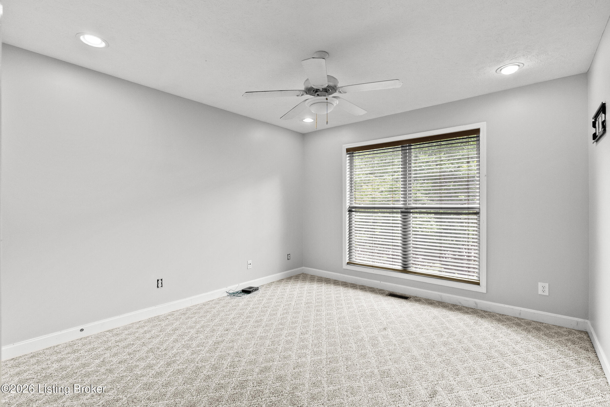 3222 Rolling Oak Blvd
