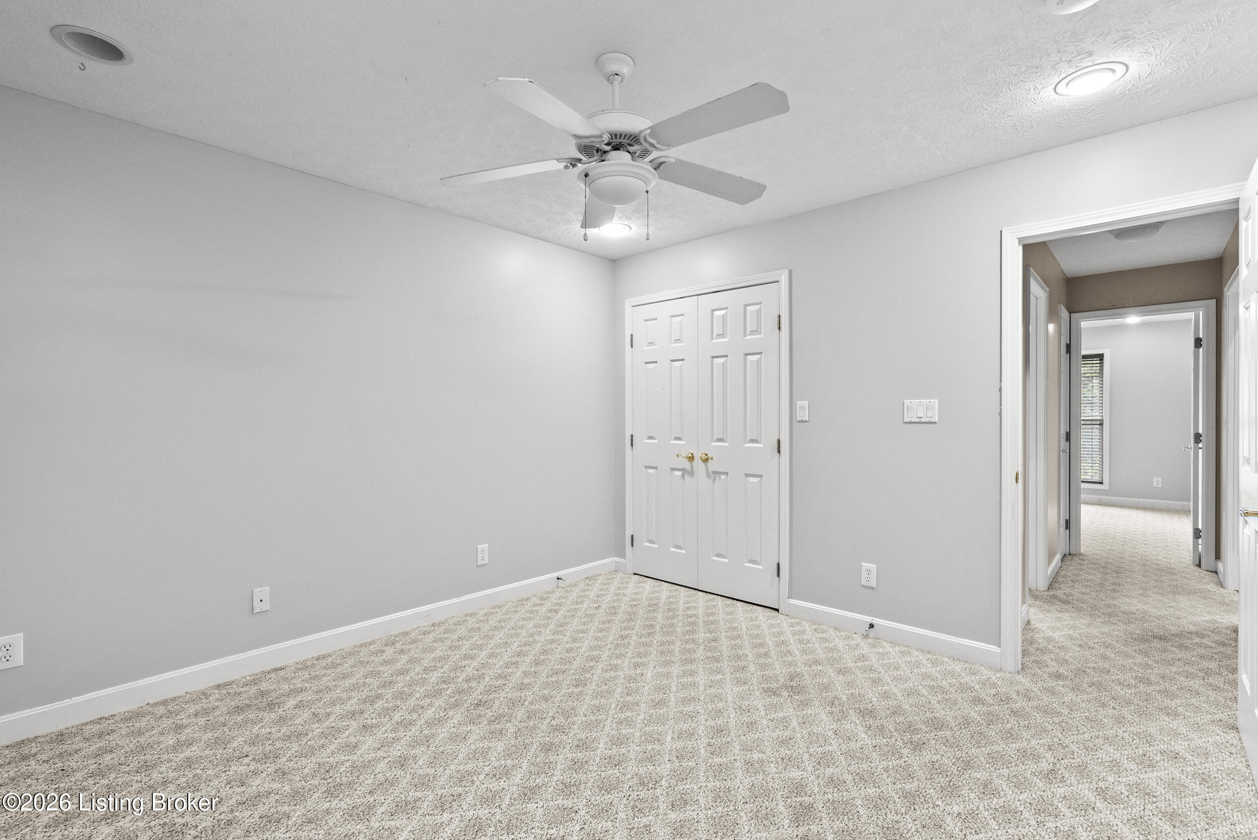 3222 Rolling Oak Blvd