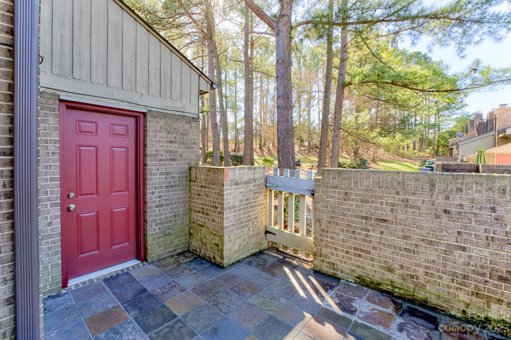 8063 Charter Oak Lane