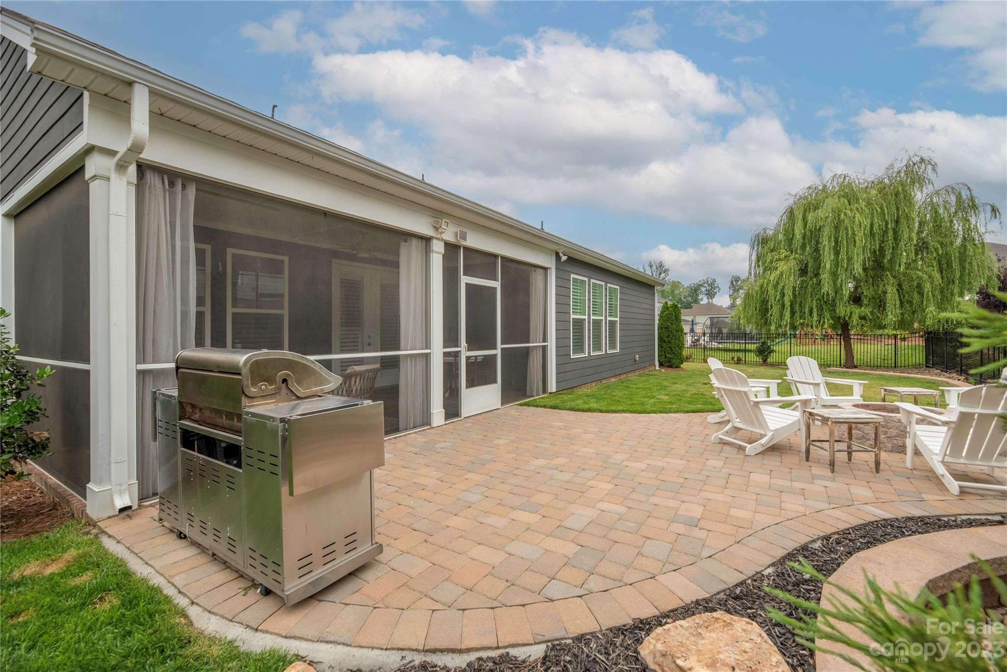 10802 Vanguard Parkway