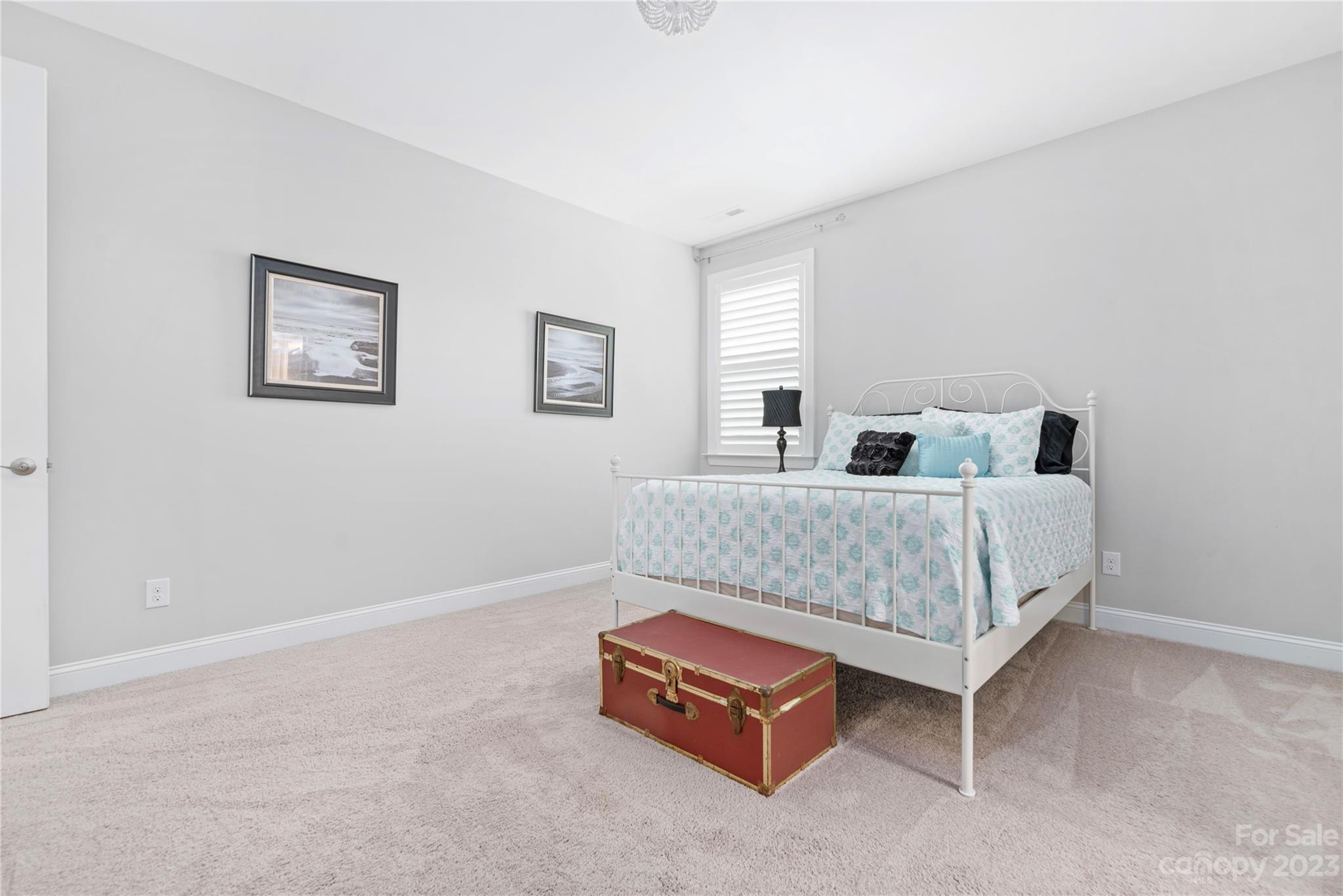 10802 Vanguard Parkway