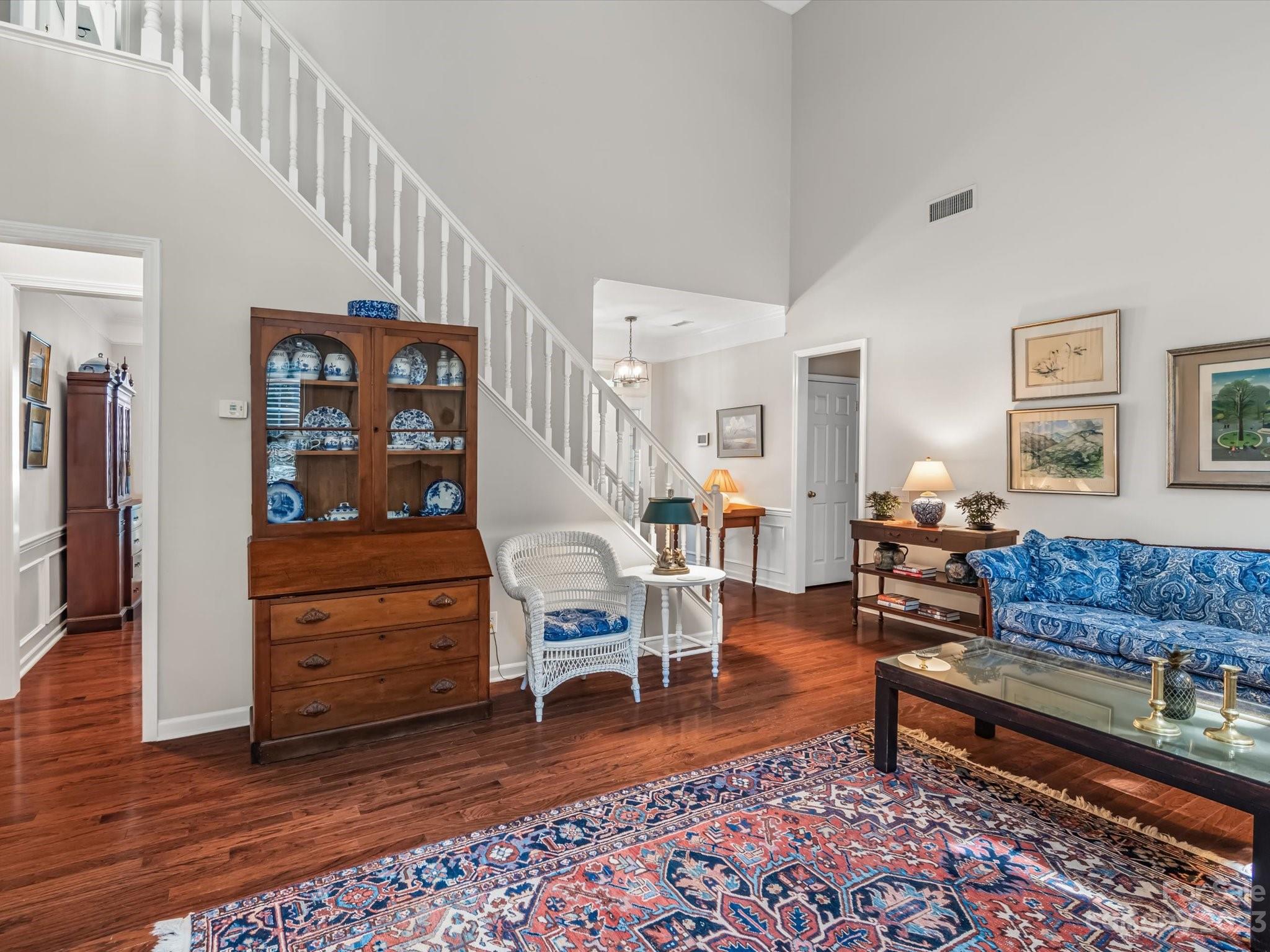15733 Gathering Oaks Drive