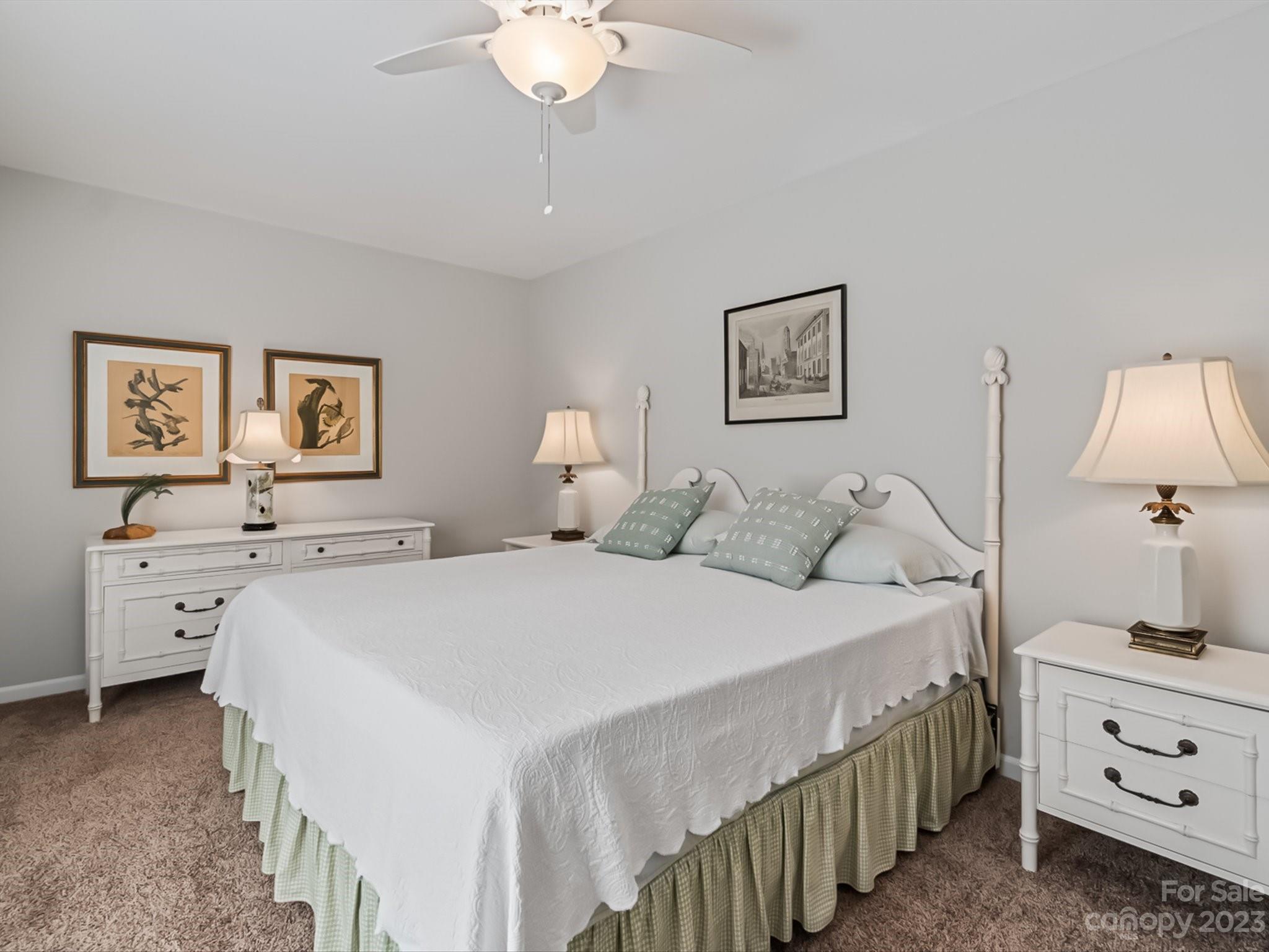 15733 Gathering Oaks Drive