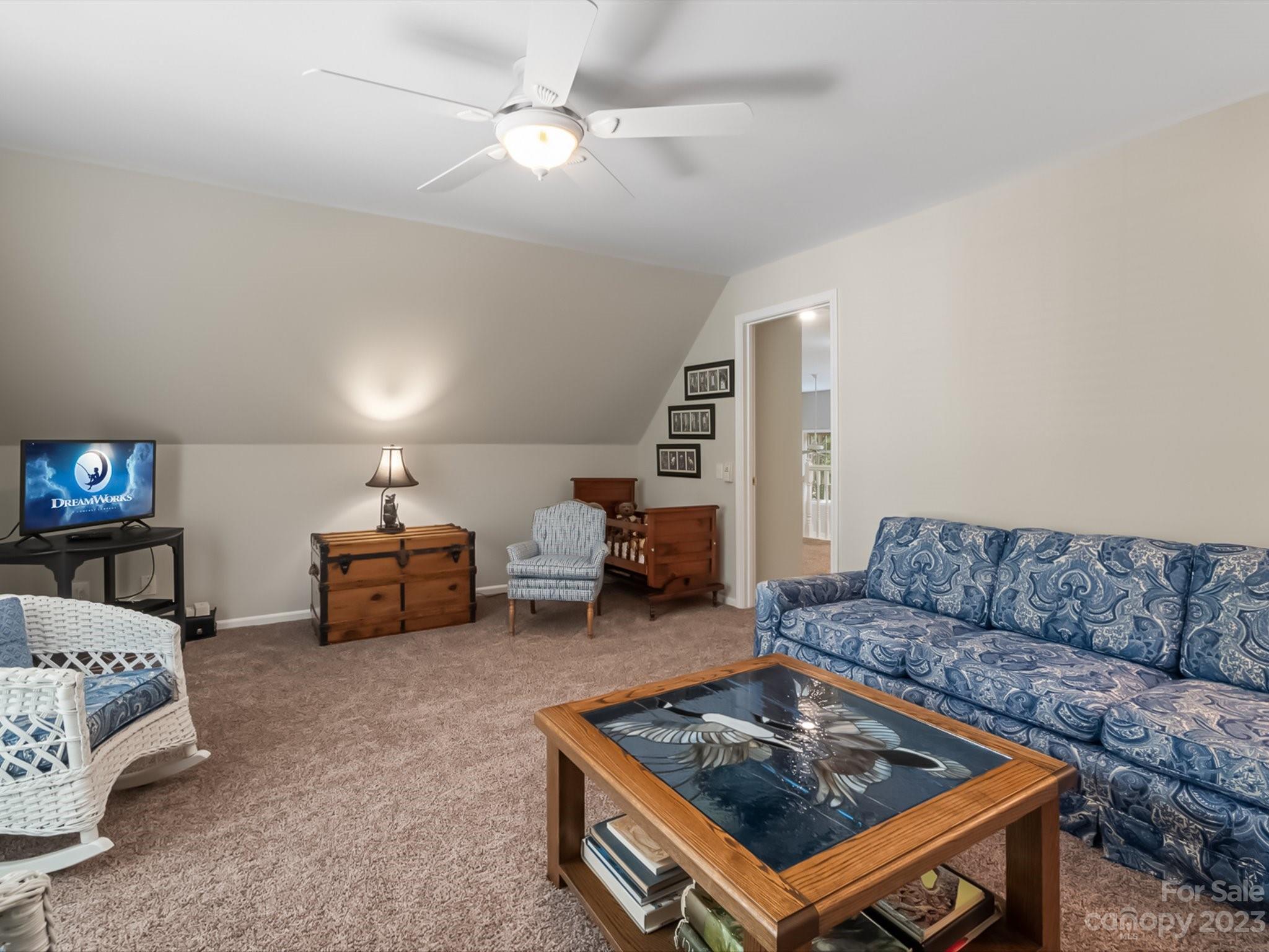 15733 Gathering Oaks Drive