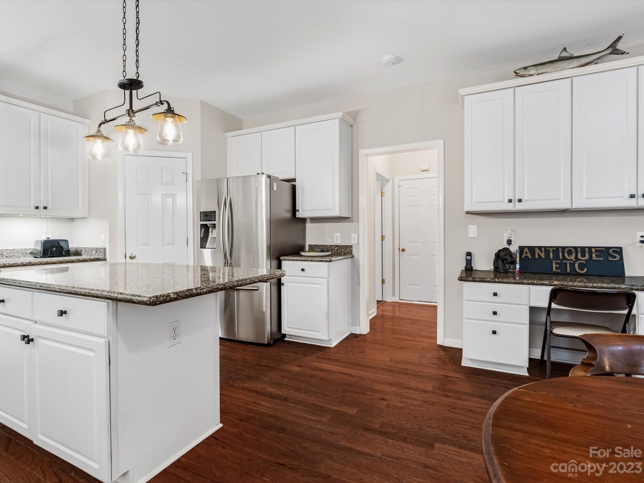 15733 Gathering Oaks Drive