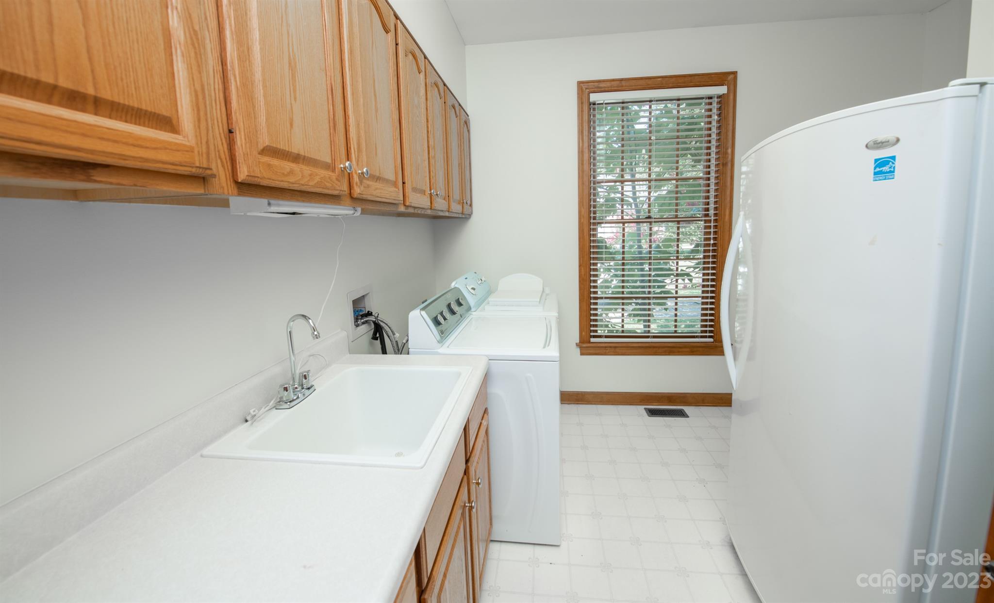 10105 Washam Potts Road